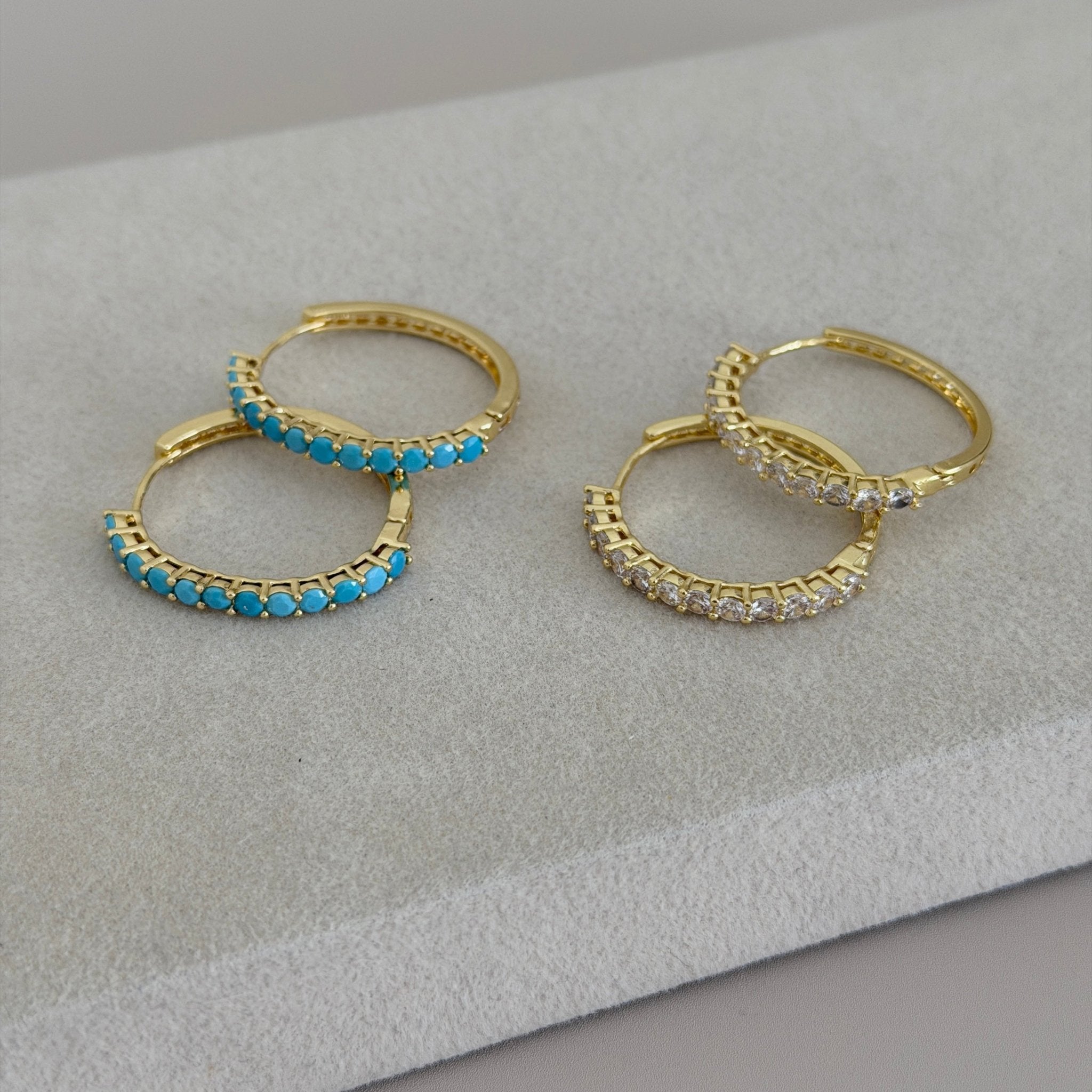 Aria Pavé Hoop Earrings - Earring | LimaLimón Store - 1