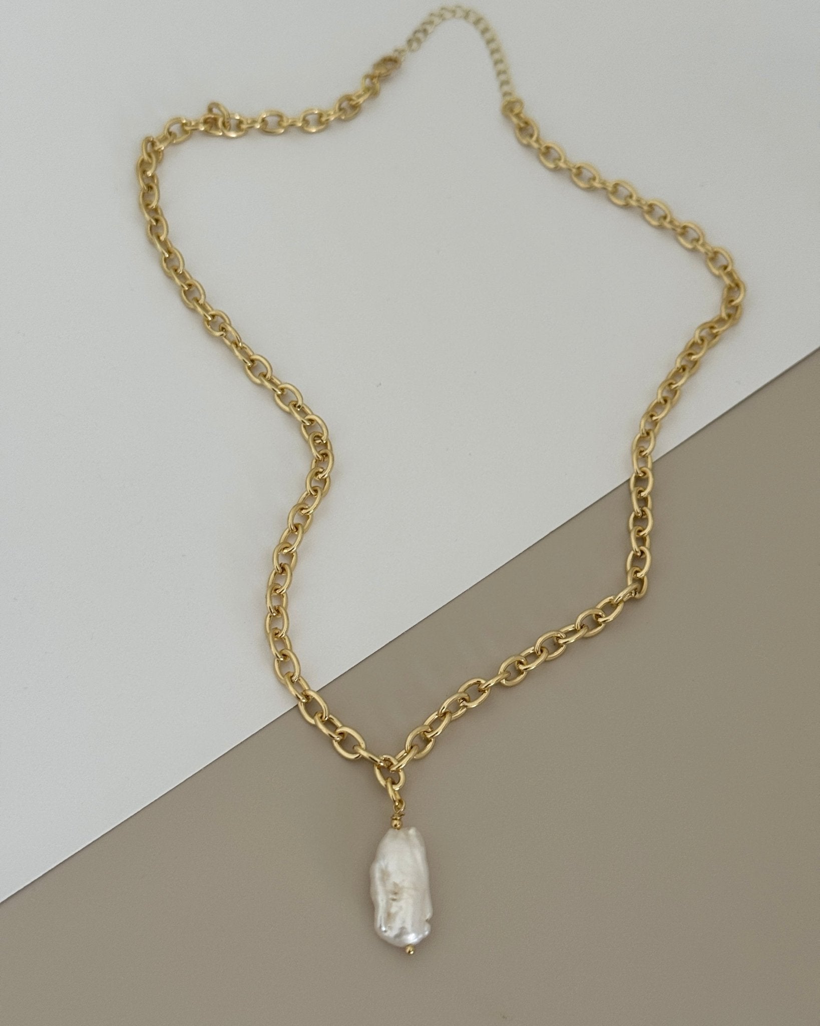 Baroque Pearl Chain Necklace - Necklaces | LimaLimón Store - 1