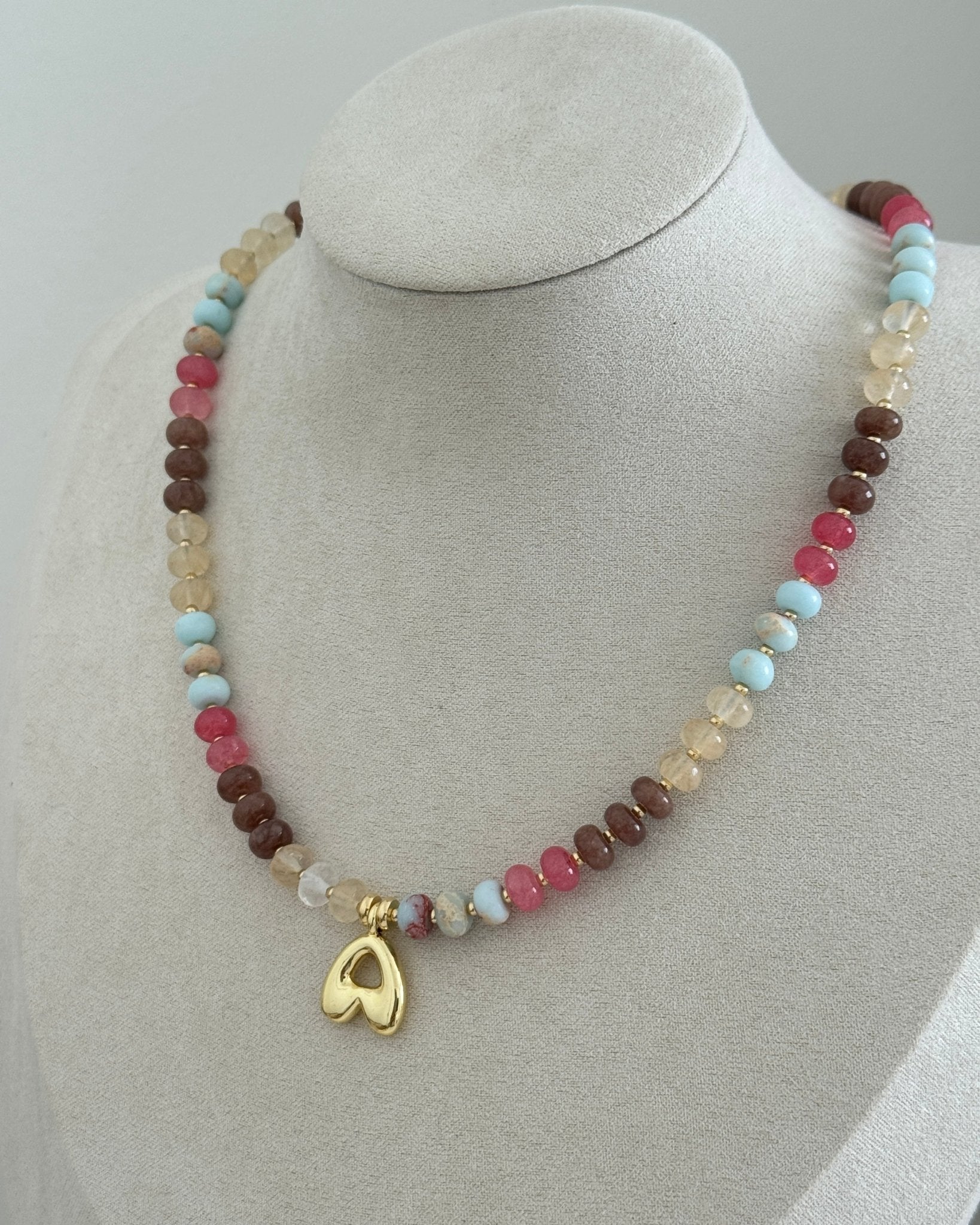 Beaded Initial Necklace - Collares | LimaLimón Store - 3