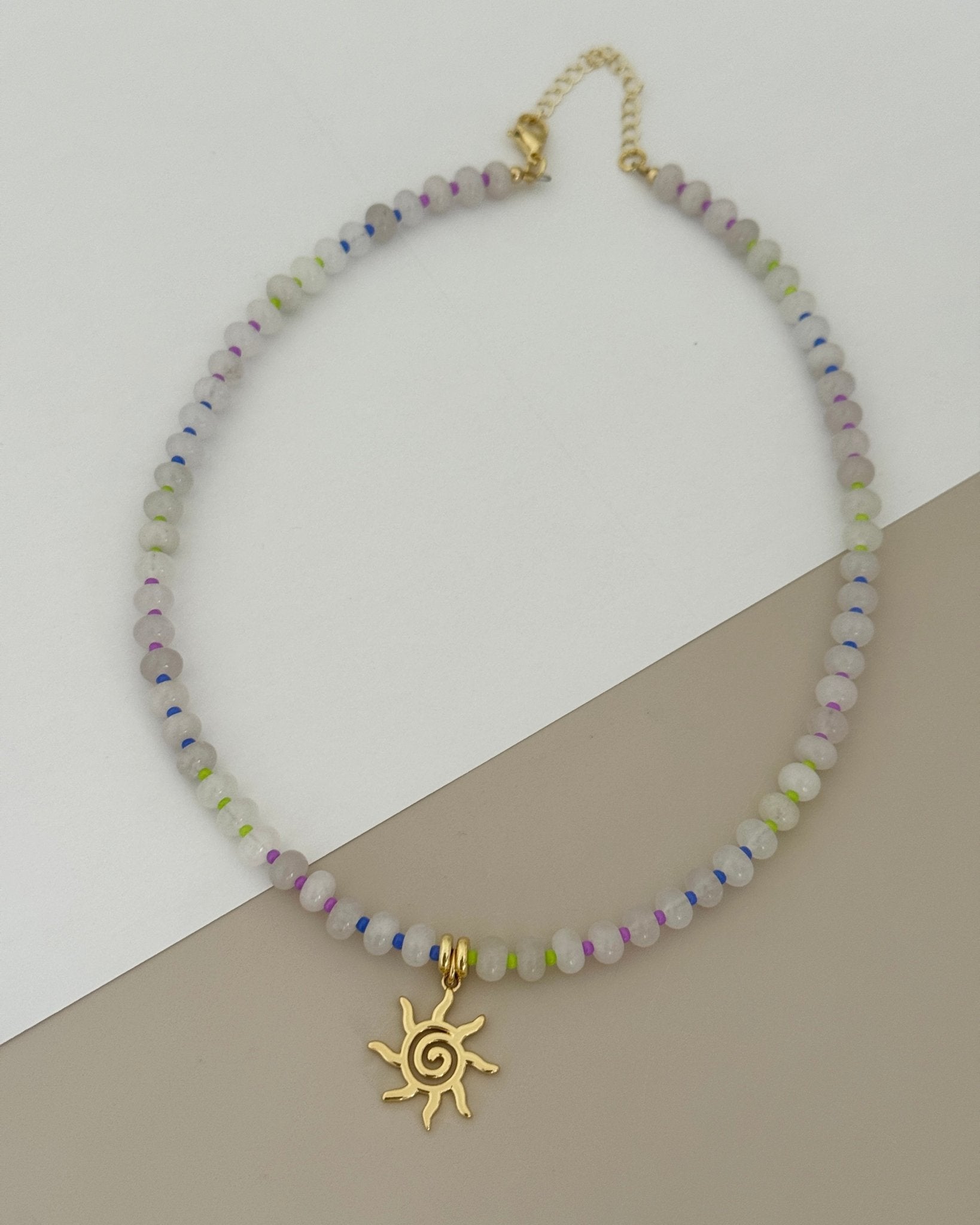 Beaded with Gold Sun Pendant - Necklace | LimaLimón Store - 1