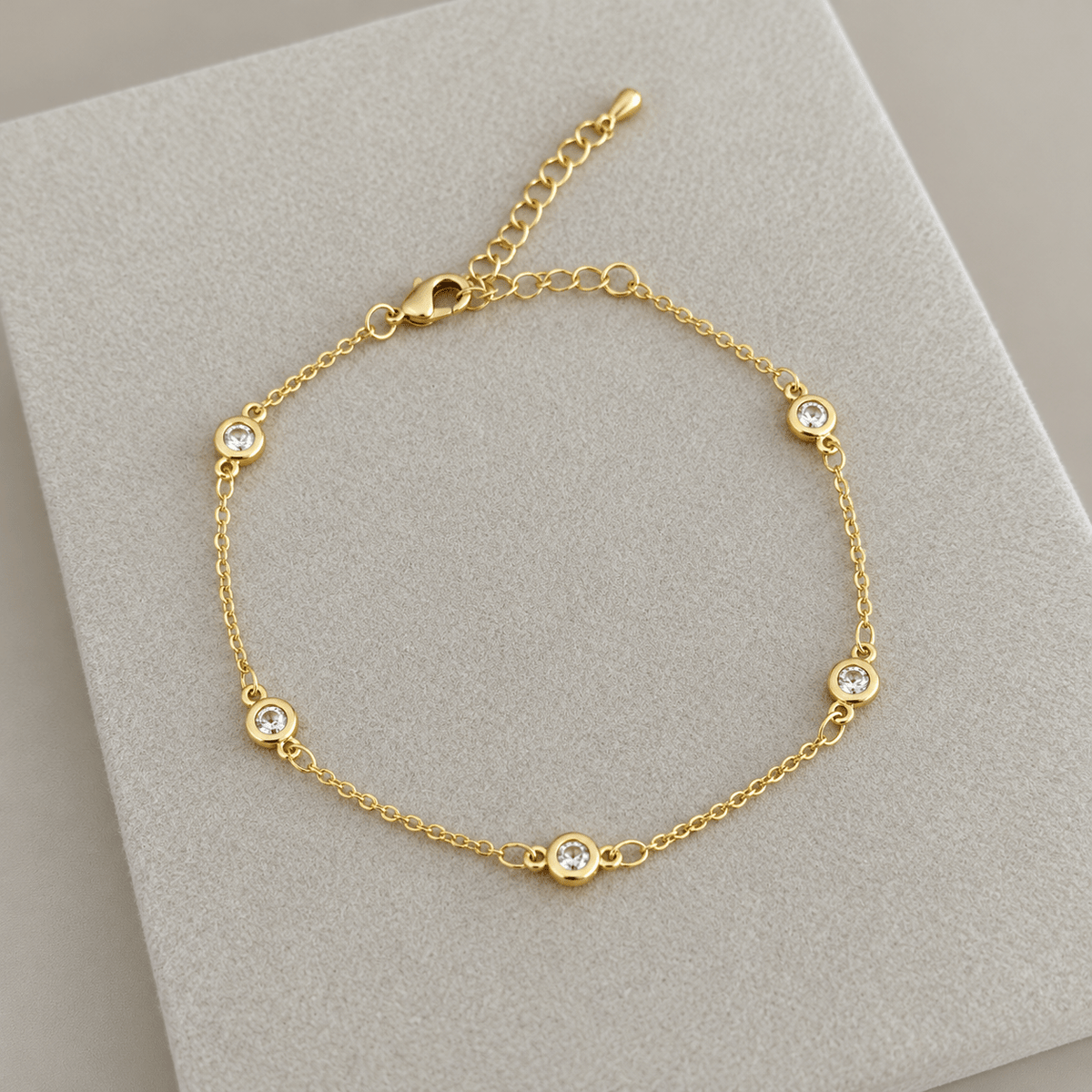 Bezel Crystal Bracelet - Bracelets | LimaLimón Store - 2