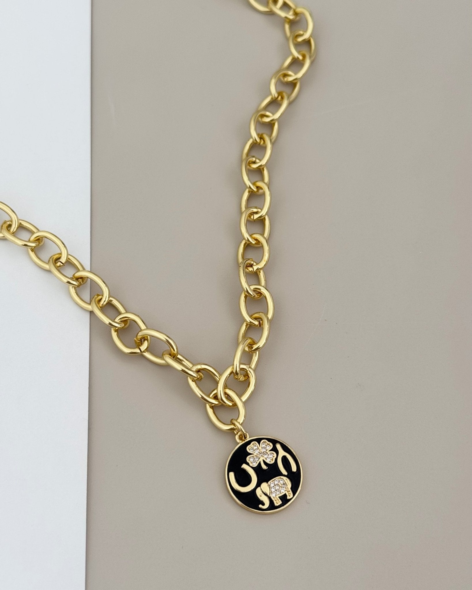 Black Charm Necklace - LimaLimón Store