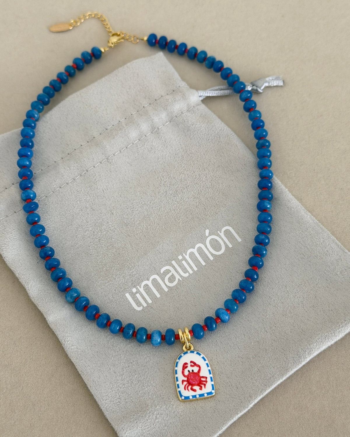 Blue Crab Charm Beaded Necklace - Necklaces | LimaLimón Store - 5