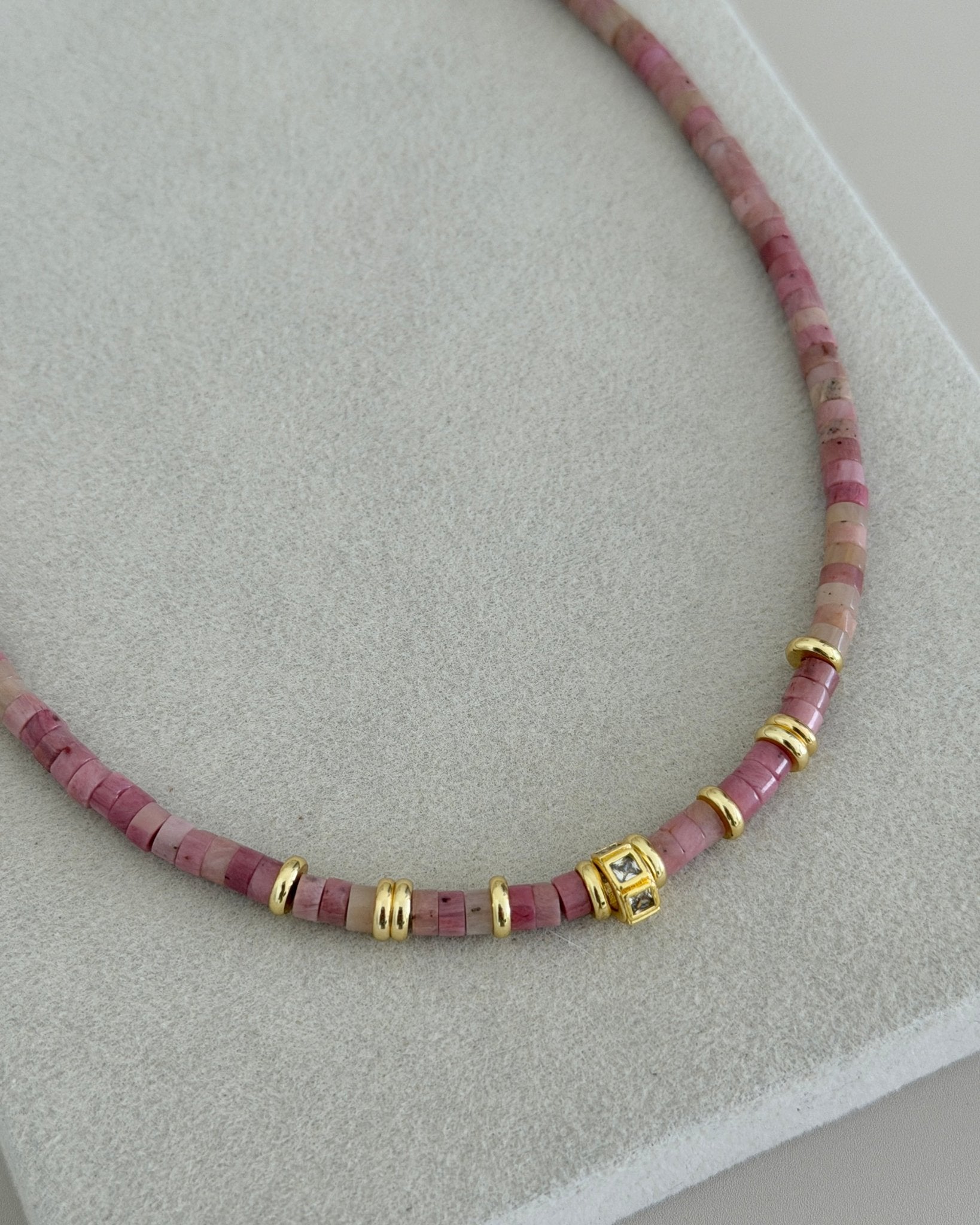 Blush Pink Beaded Necklace - Necklaces | LimaLimón Store - 2