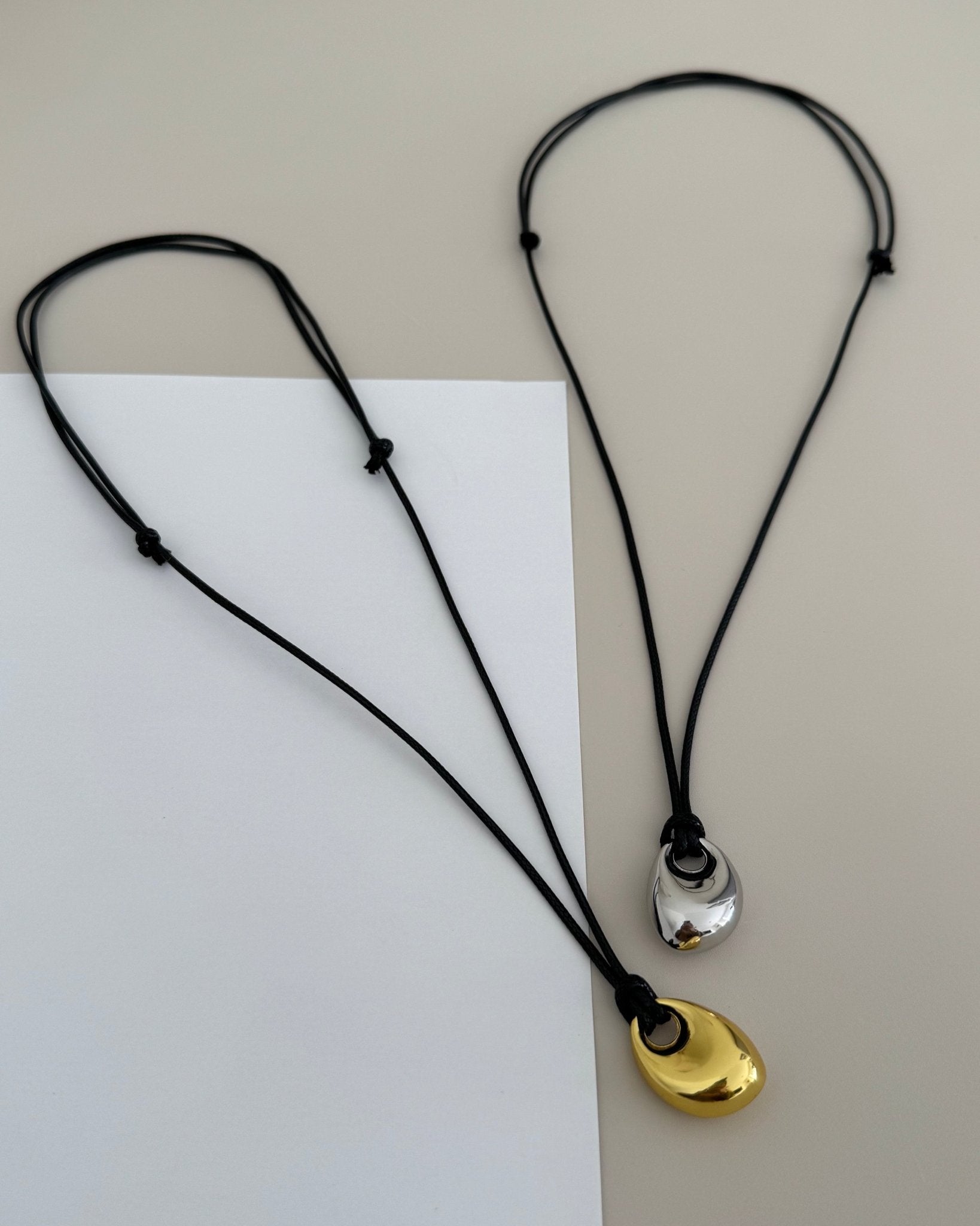 Charm Cord Necklace - LimaLimón Store