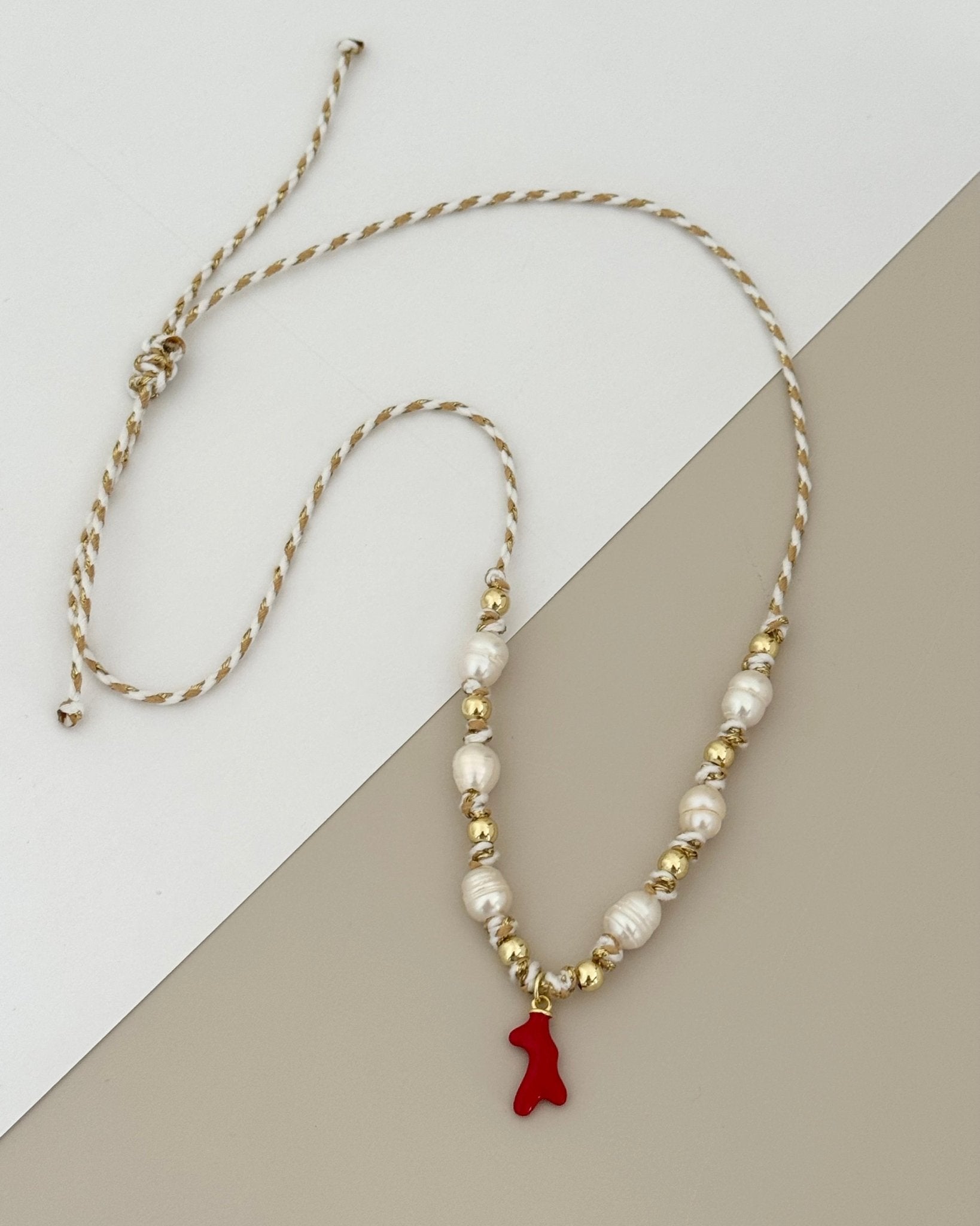 Charm Pearls Cord Necklace - LimaLimón Store