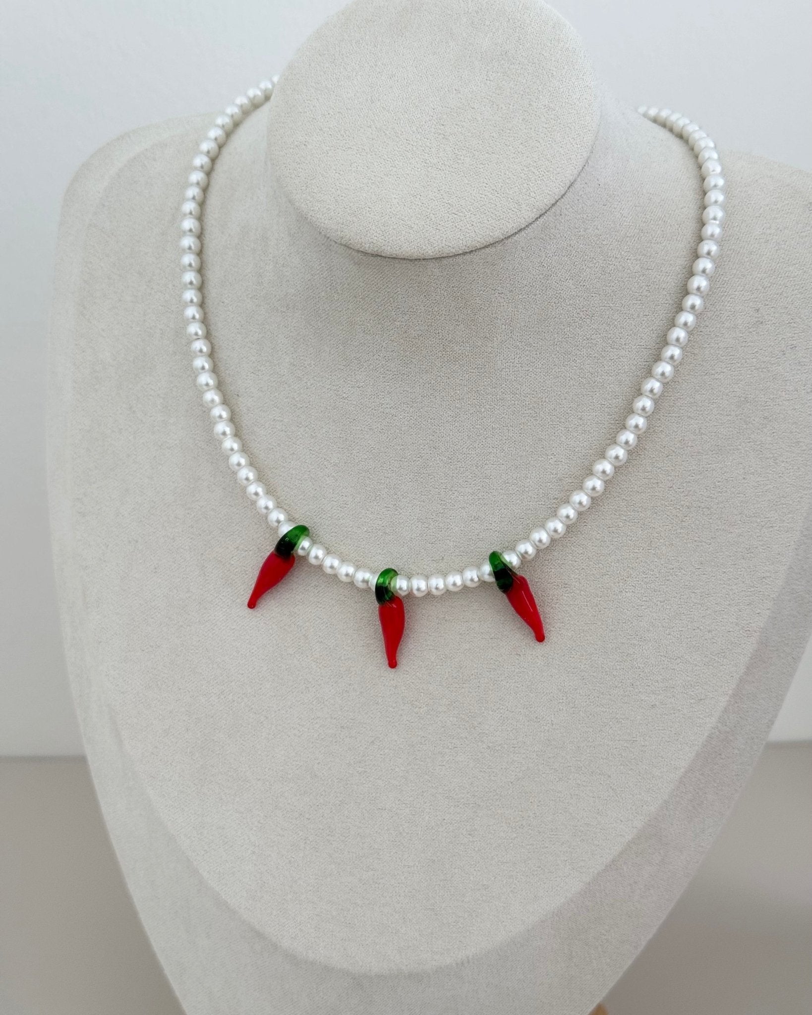 Chili Pearls Necklace - LimaLimón Store