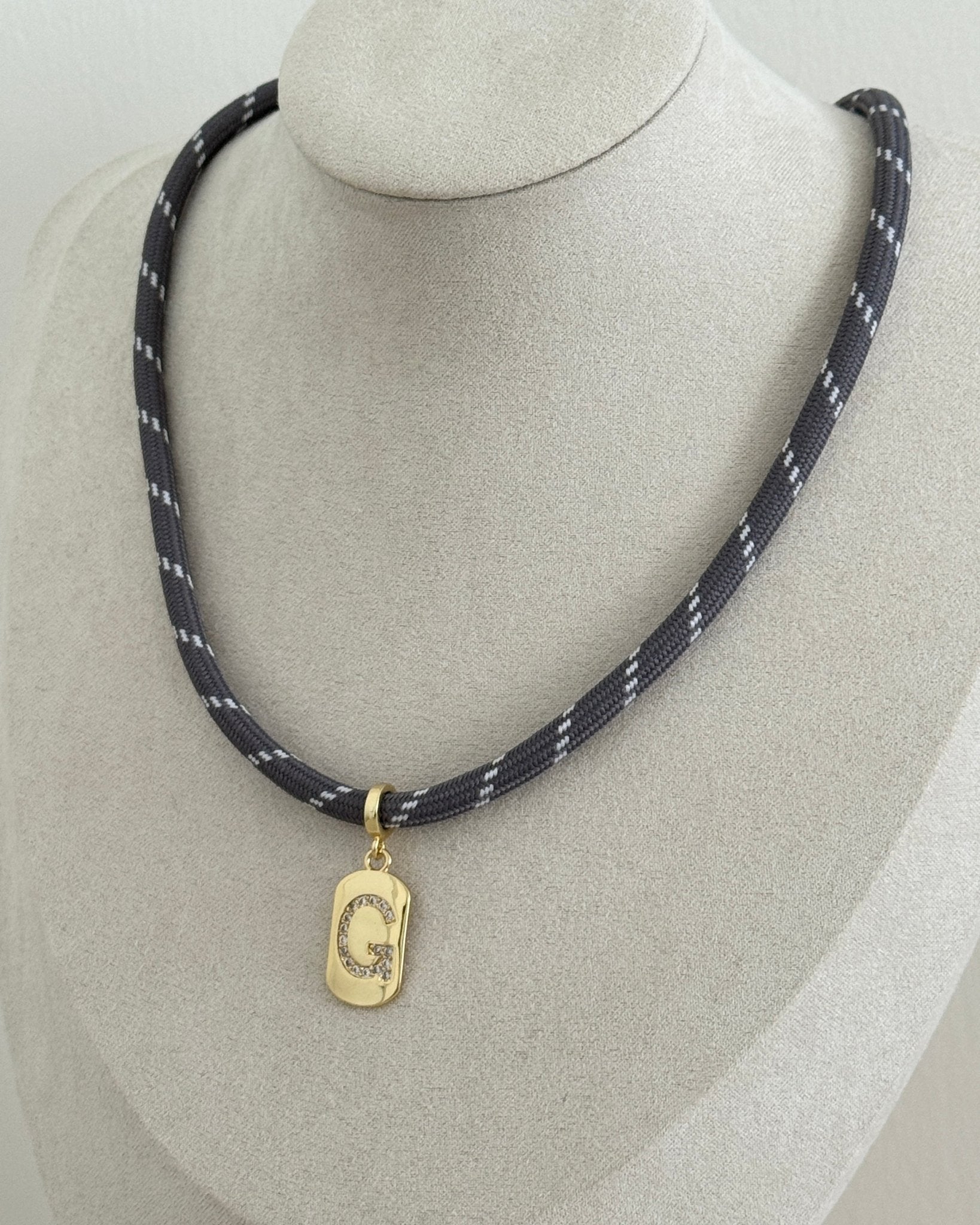 Color Cord Initial Necklace - Necklace | LimaLimón Store - 5