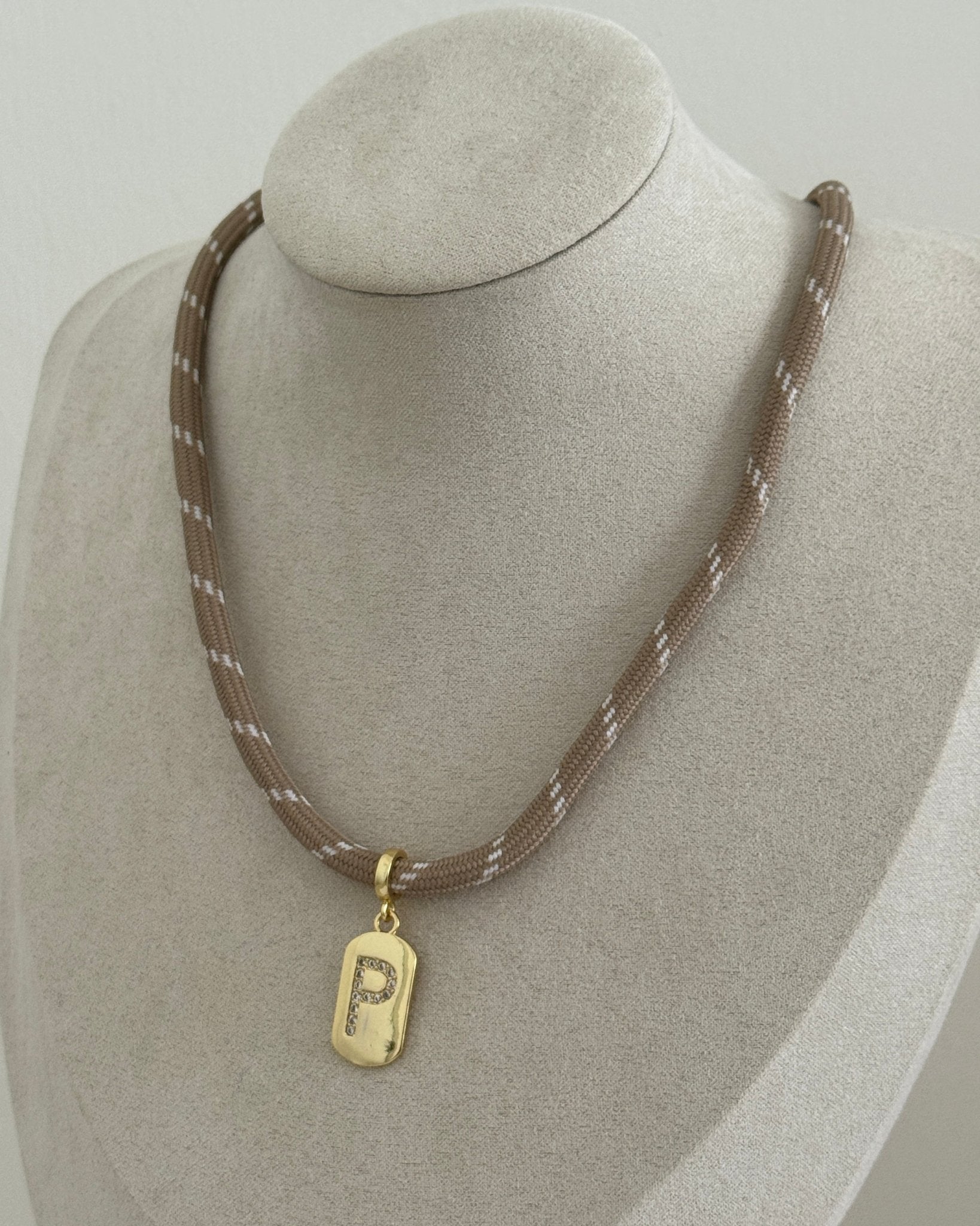 Color Cord Initial Necklace - Necklace | LimaLimón Store - 3