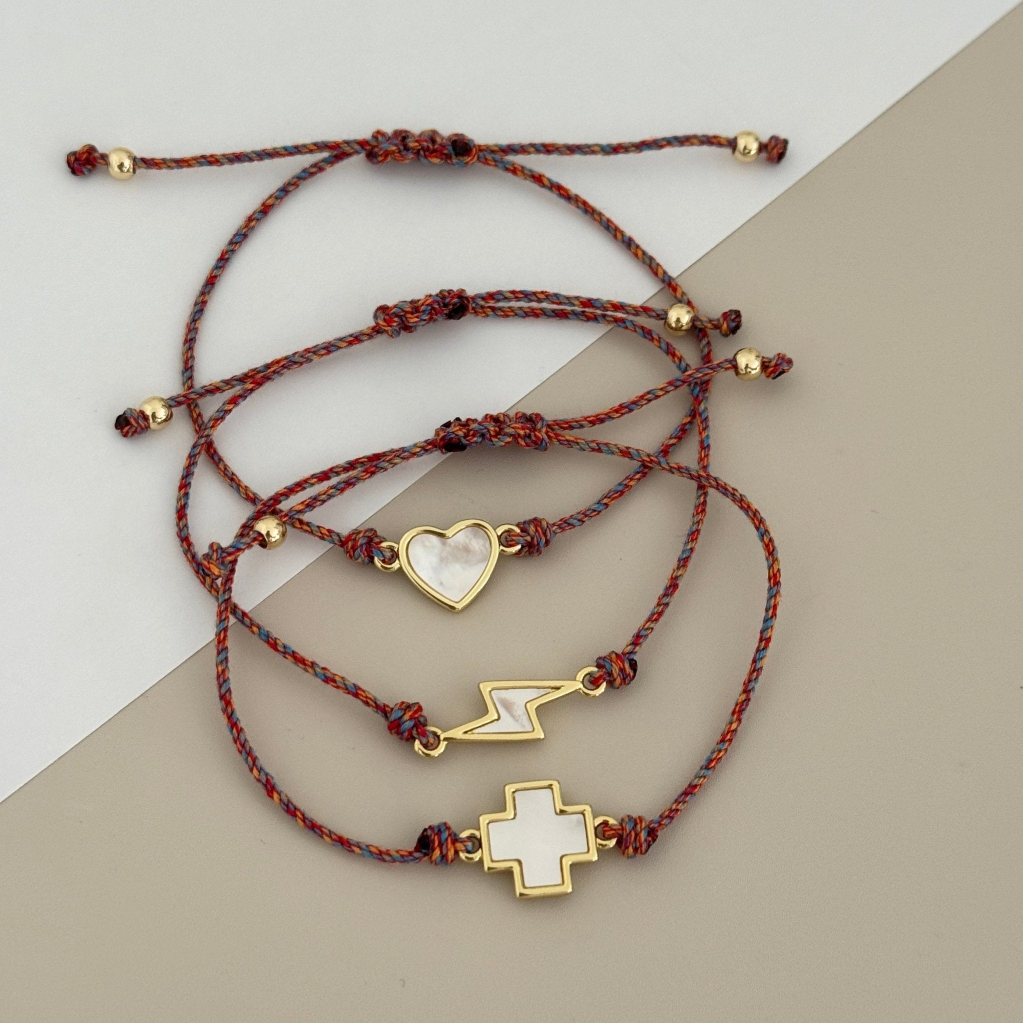 Cord Bracelet with Mother of Pearl Charms - Bracelets | LimaLimón Store - 1