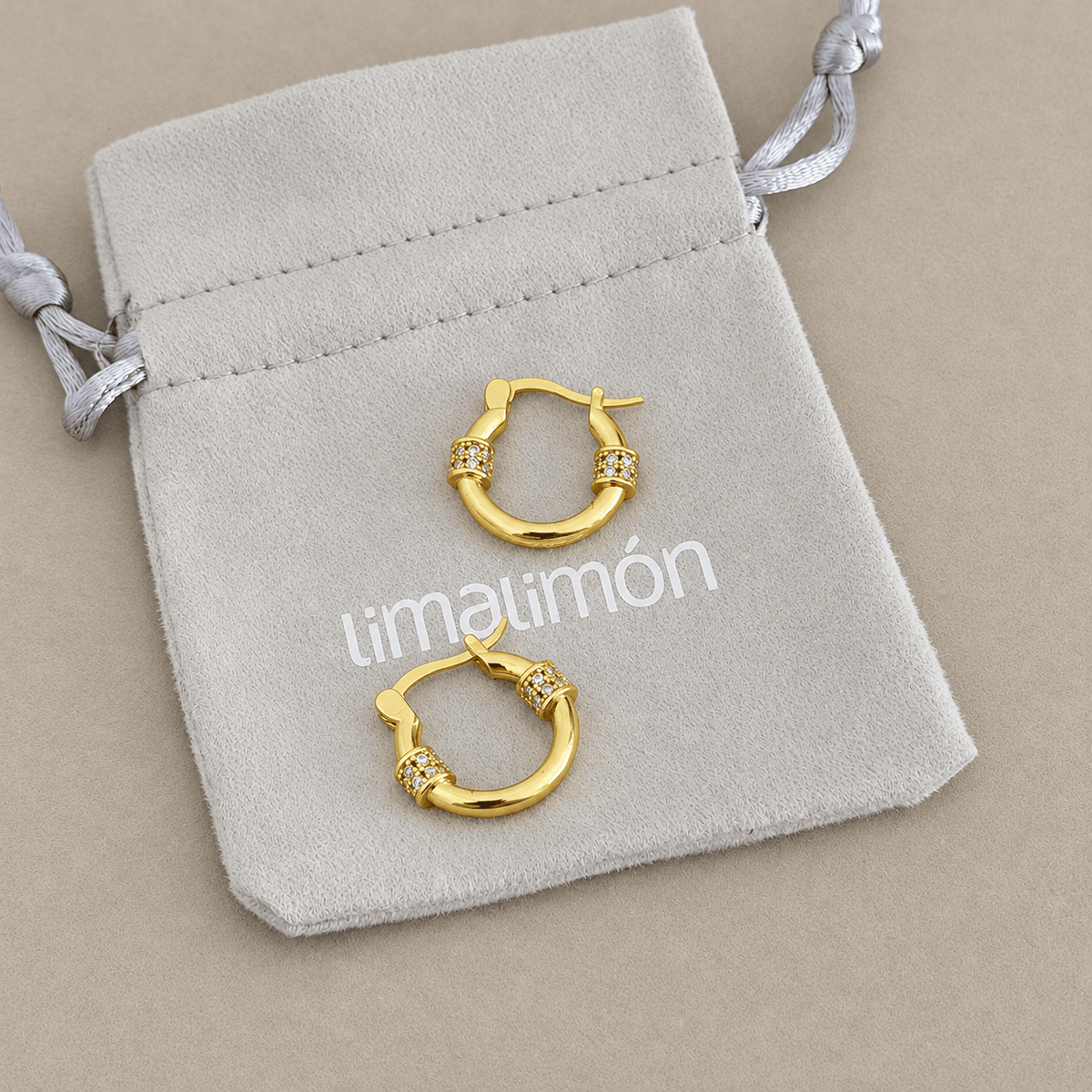 Crystal Accent Gold Hoops - Earring | LimaLimón Store - 4