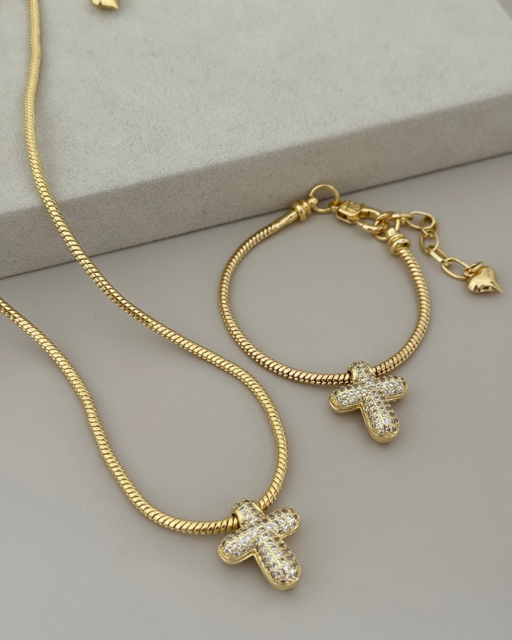 Crystal Cross Necklace - Necklace | LimaLimón Store - 4