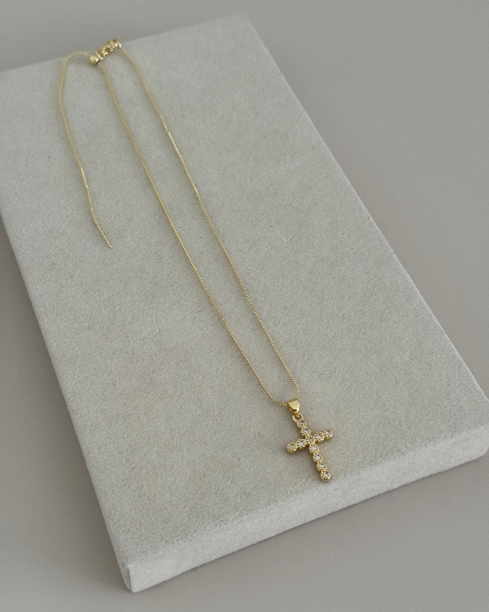 Crystal Cross Necklace - Necklace | LimaLimón Store - 2