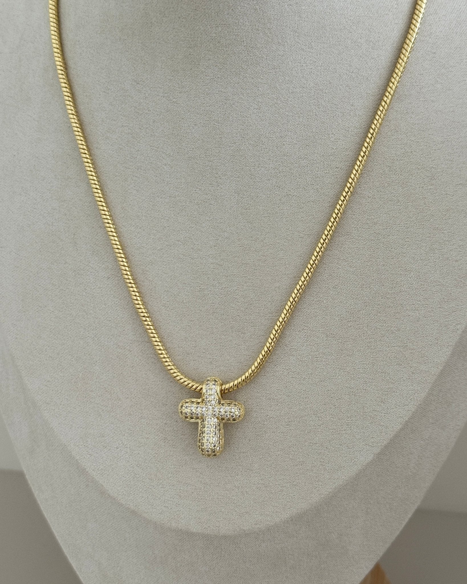 Crystal Cross Necklace - Necklace | LimaLimón Store - 3