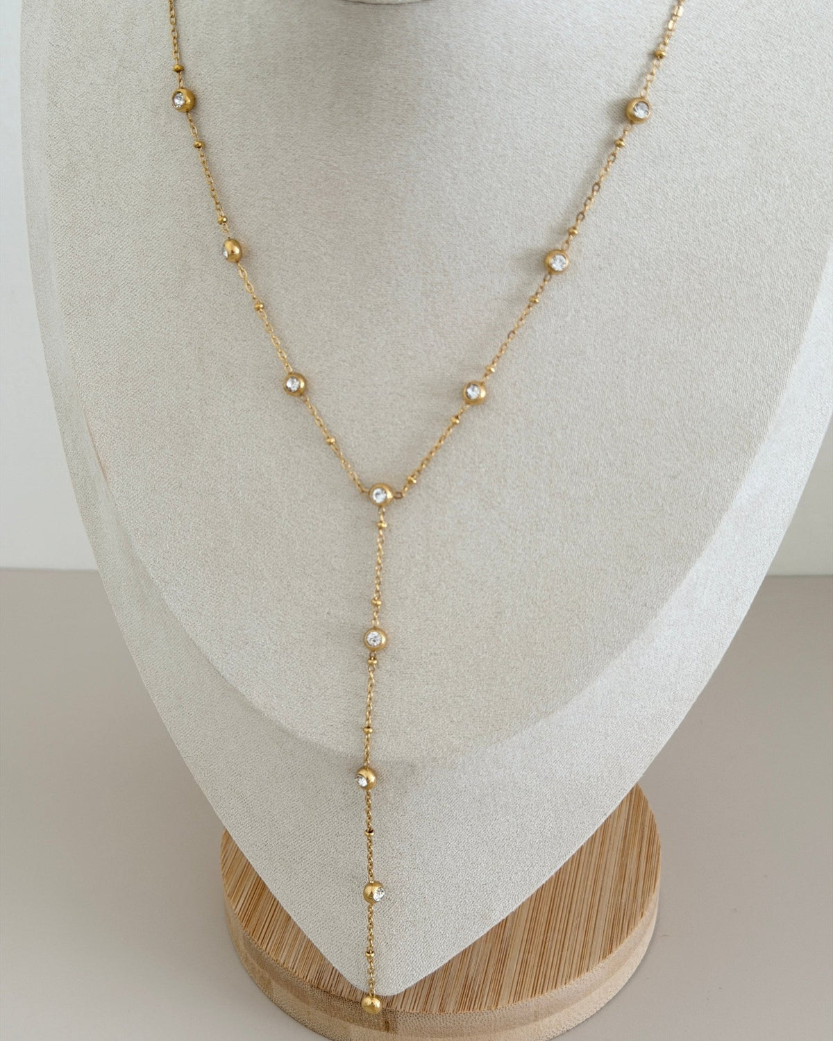 Crystal Drop Y Necklace - Necklaces | LimaLimón Store - 2