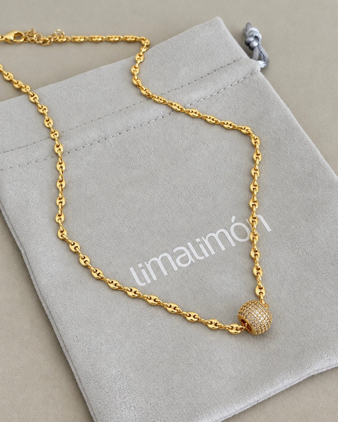 Crystal Sphere Chain Necklace - Necklaces | LimaLimón Store - 3