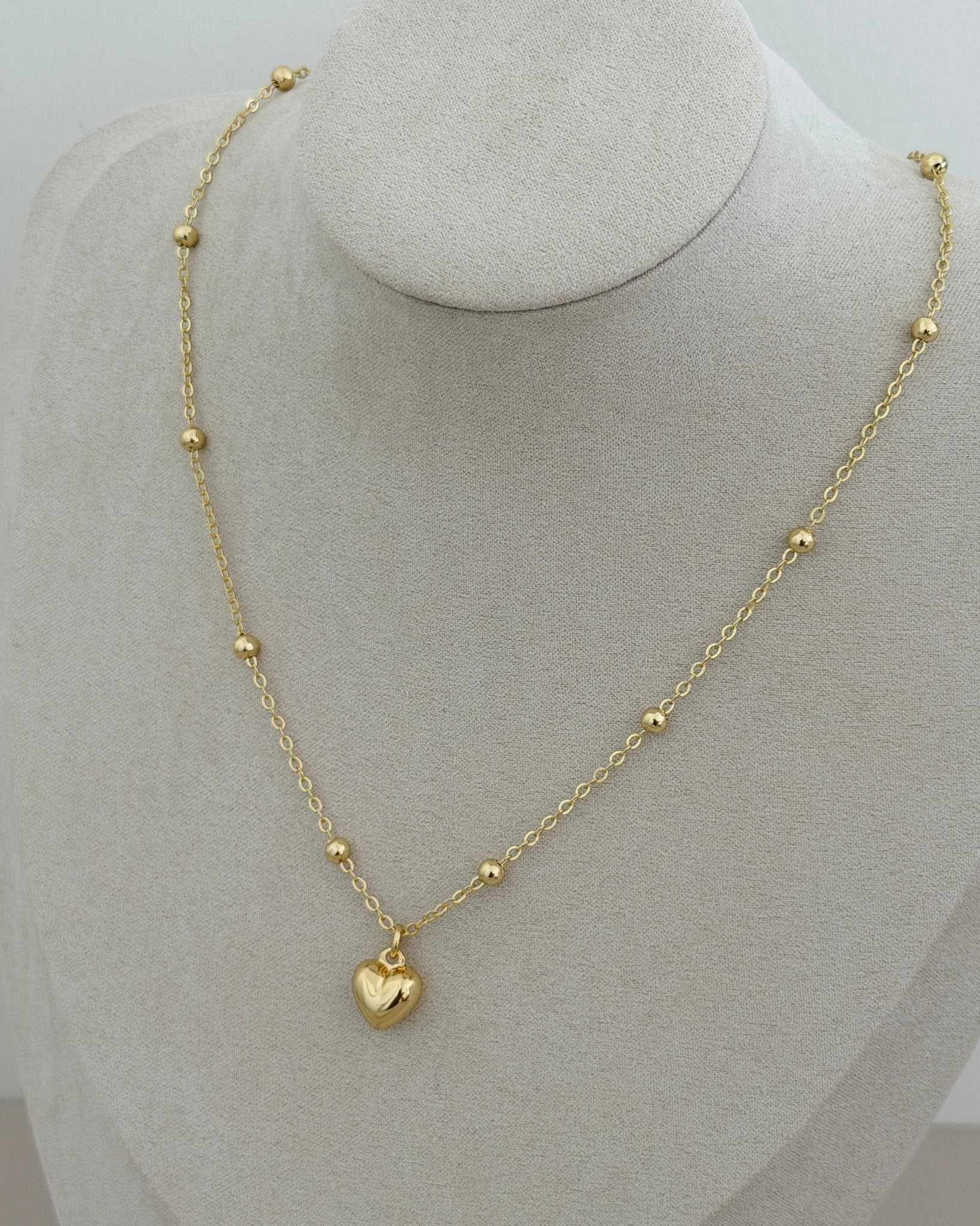 Dainty Heart Bead Necklace - Necklace | LimaLimón Store - 2