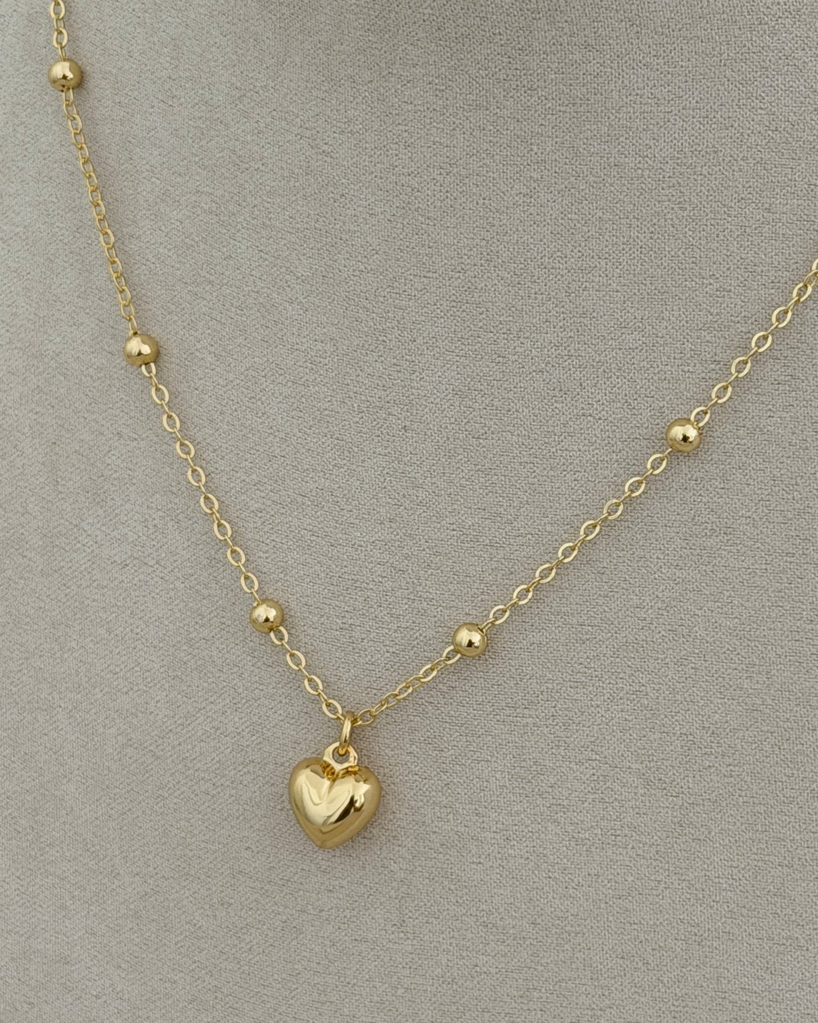 Dainty Heart Bead Necklace - Necklace | LimaLimón Store - 3