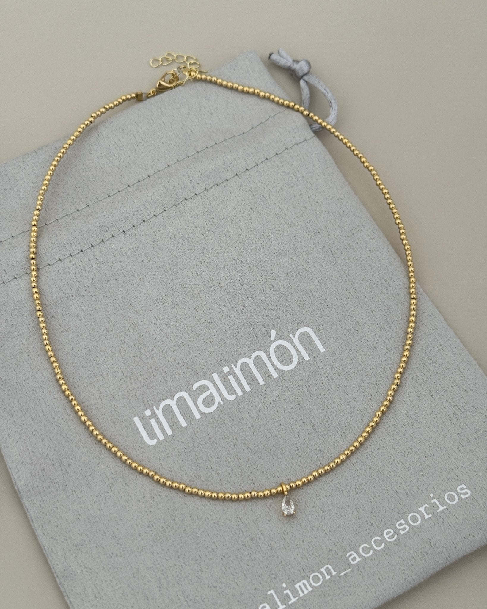 Delicate Choker with Mini Teardrop Charm - Necklace | LimaLimón Store - 4