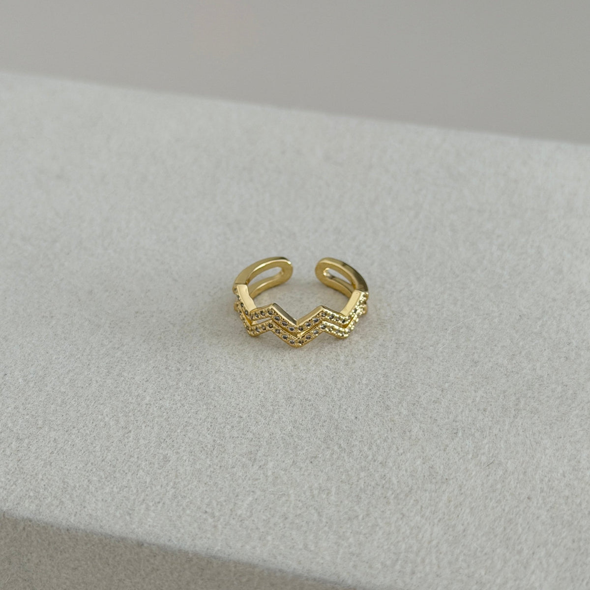 Double Chevron Crystal Ring - ring jewelry | LimaLimón Store - 1