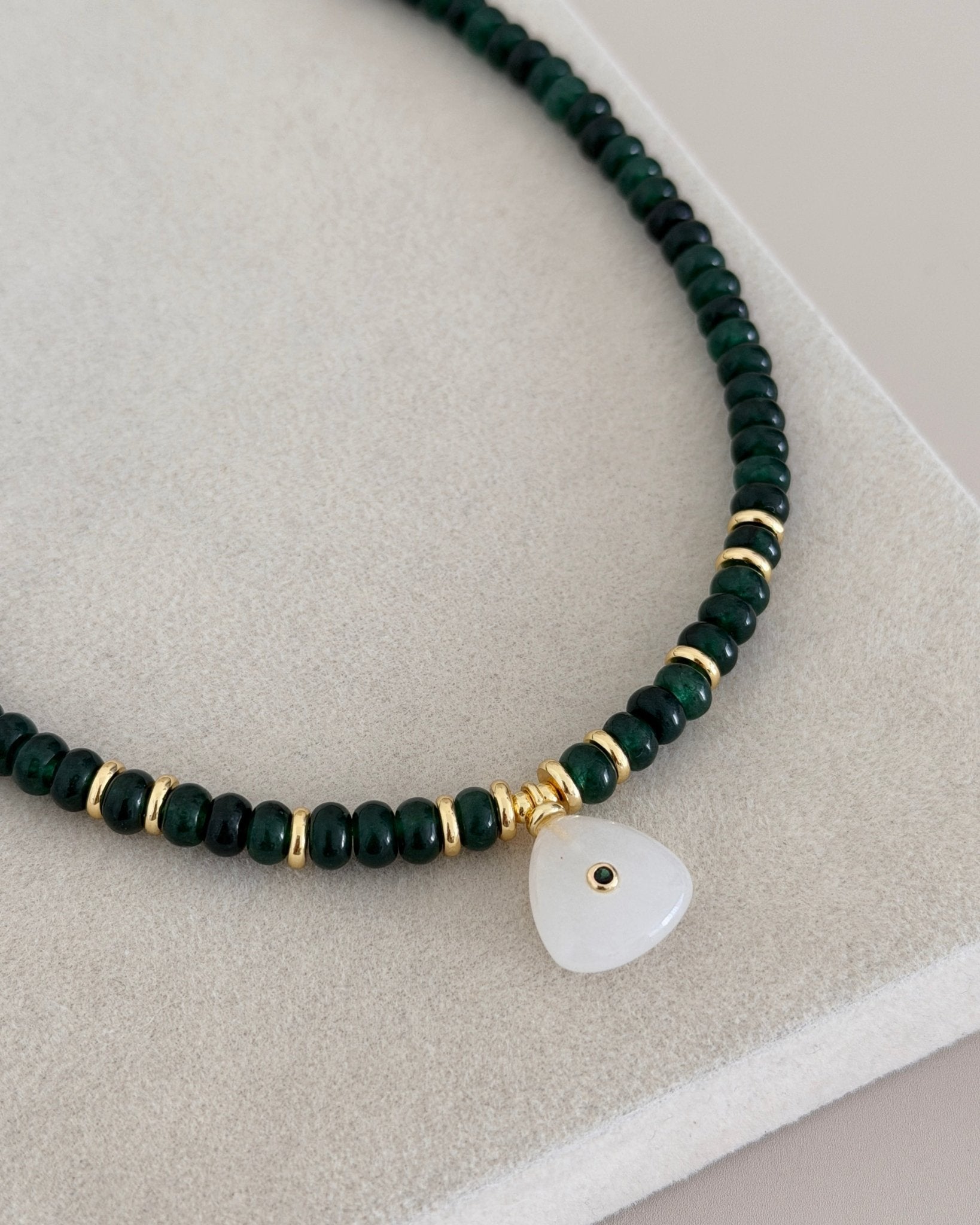 Emerald Aura Necklace - Necklace | LimaLimón Store - 5