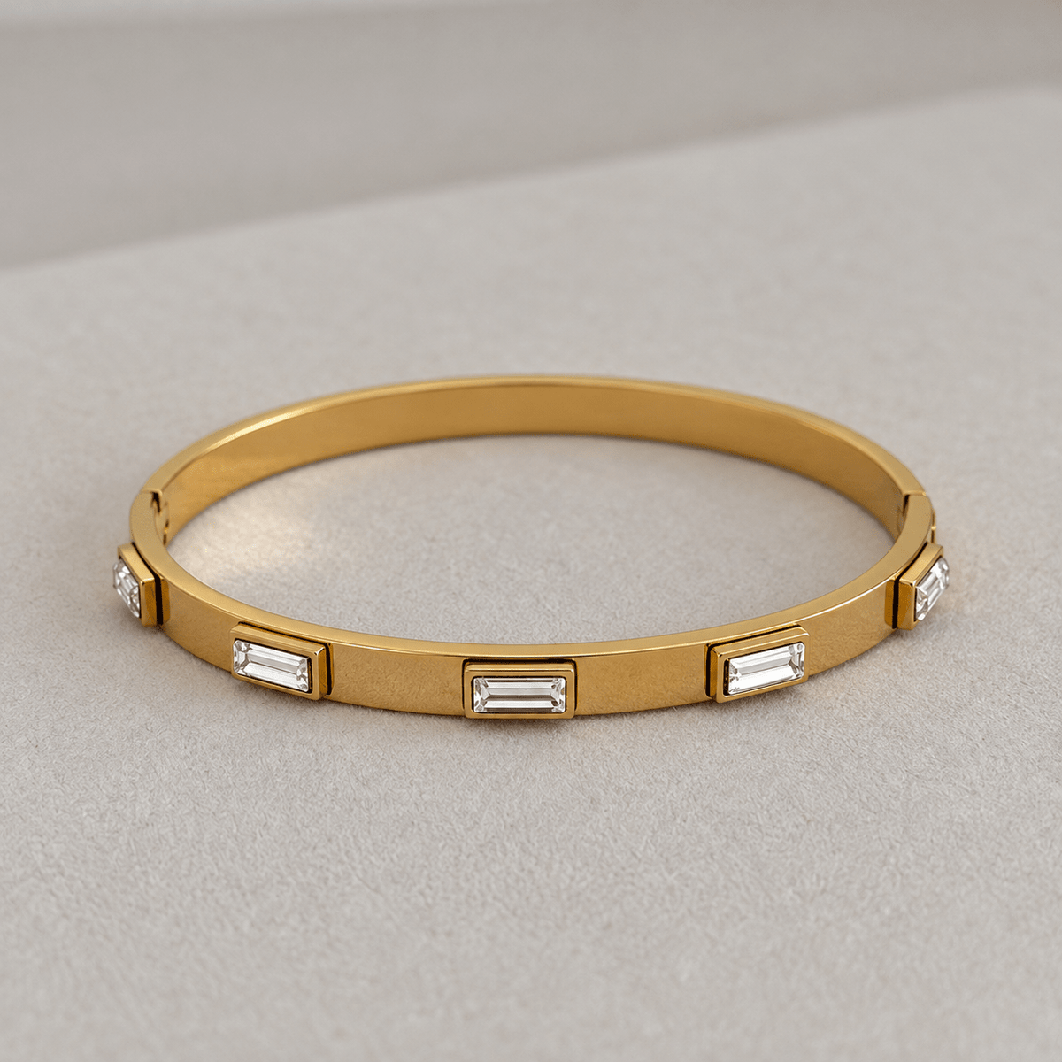 Emerald Baguette Bangle Bracelet - Bracelets | LimaLimón Store - 3