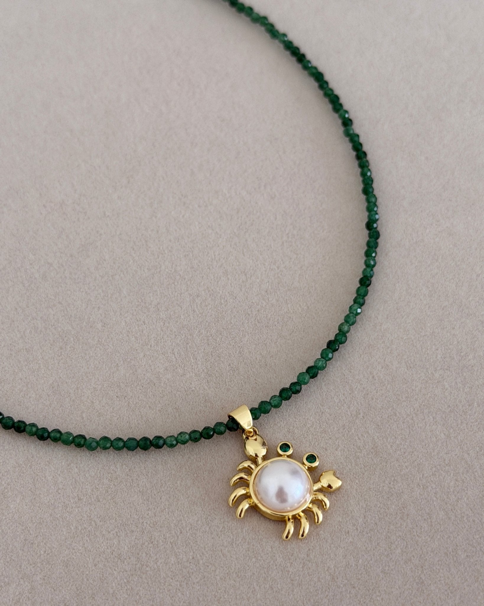 Emerald Crab Charm Necklace - Necklaces | LimaLimón Store - 2