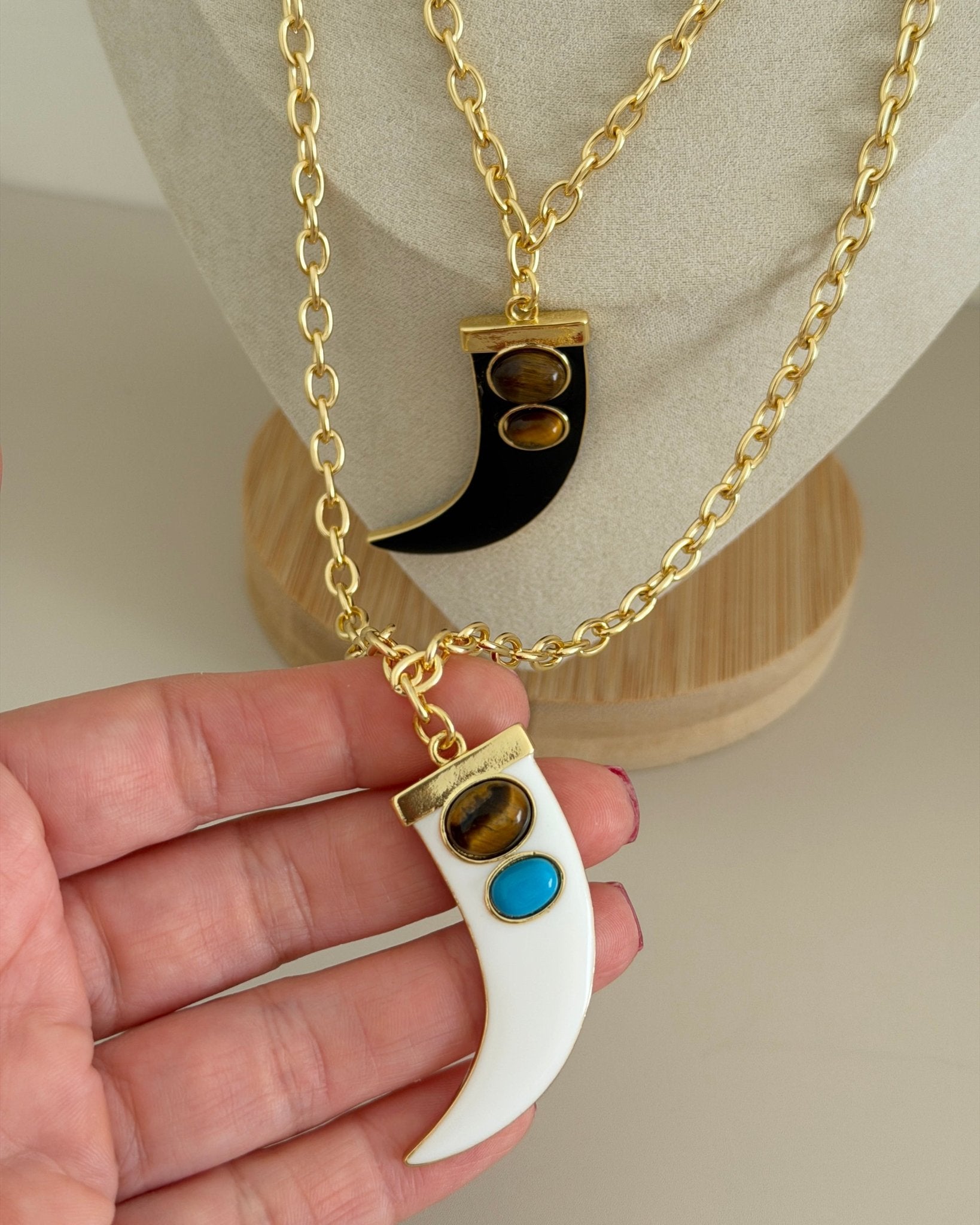 Enamel Talisman Horn Necklace - Necklace | LimaLimón Store - 4