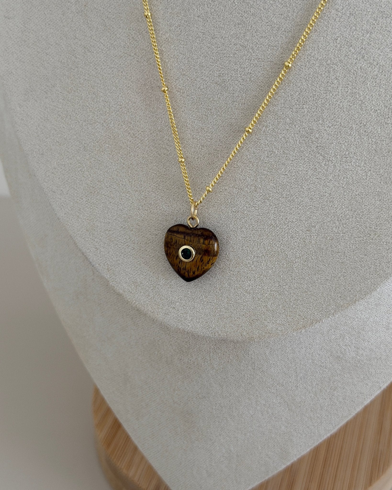 Evil Eye Heart Necklace - Necklace | LimaLimón Store - 7
