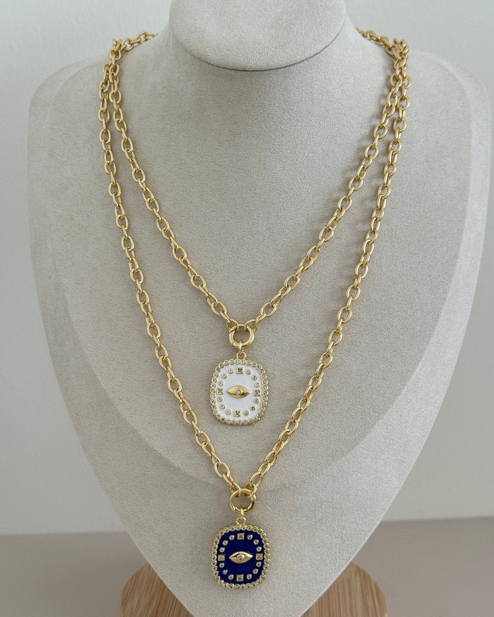 Evil Eye Pendant Necklace - Necklaces | LimaLimón Store - 2