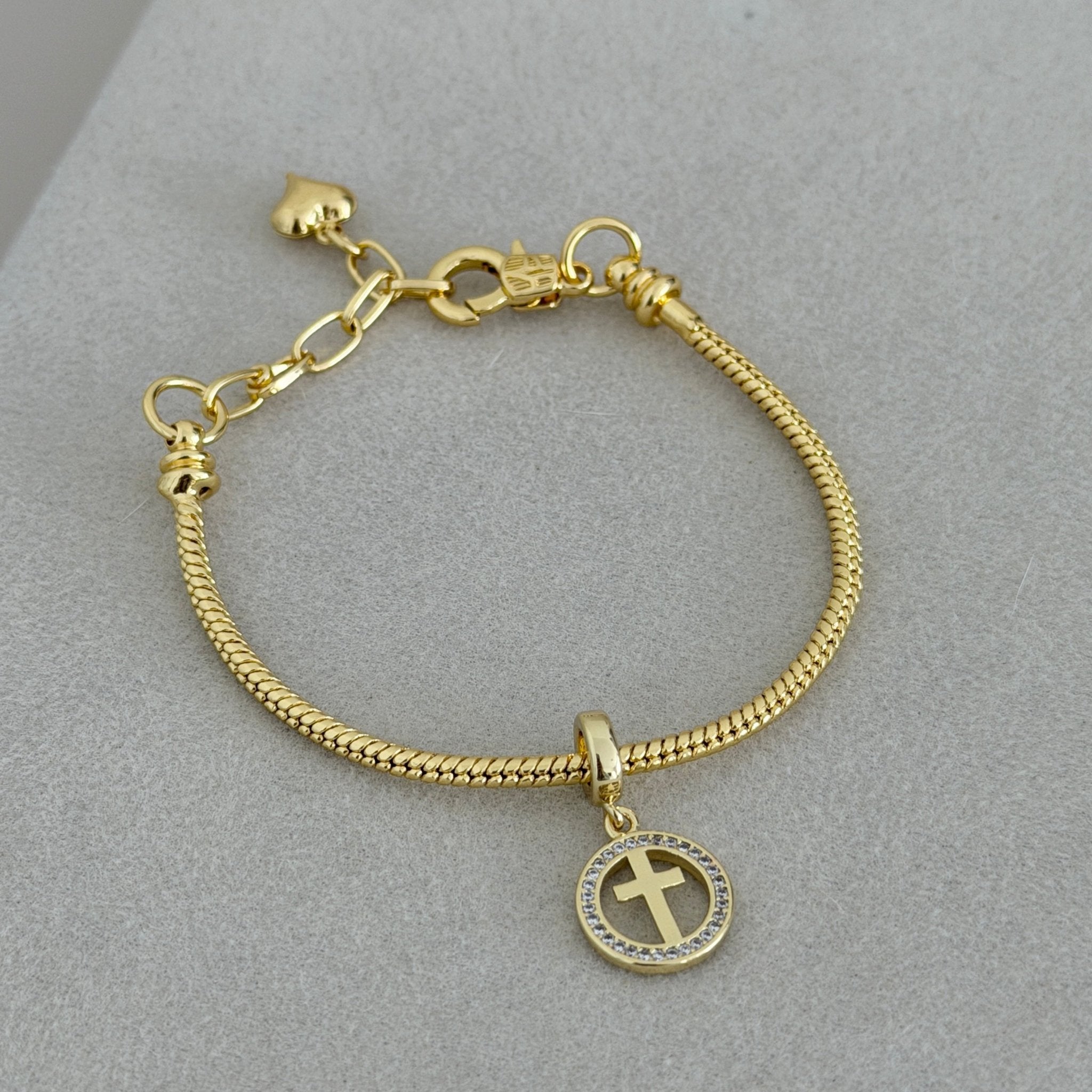 Faith Charm Bracelet - Bracelets | LimaLimón Store - 1
