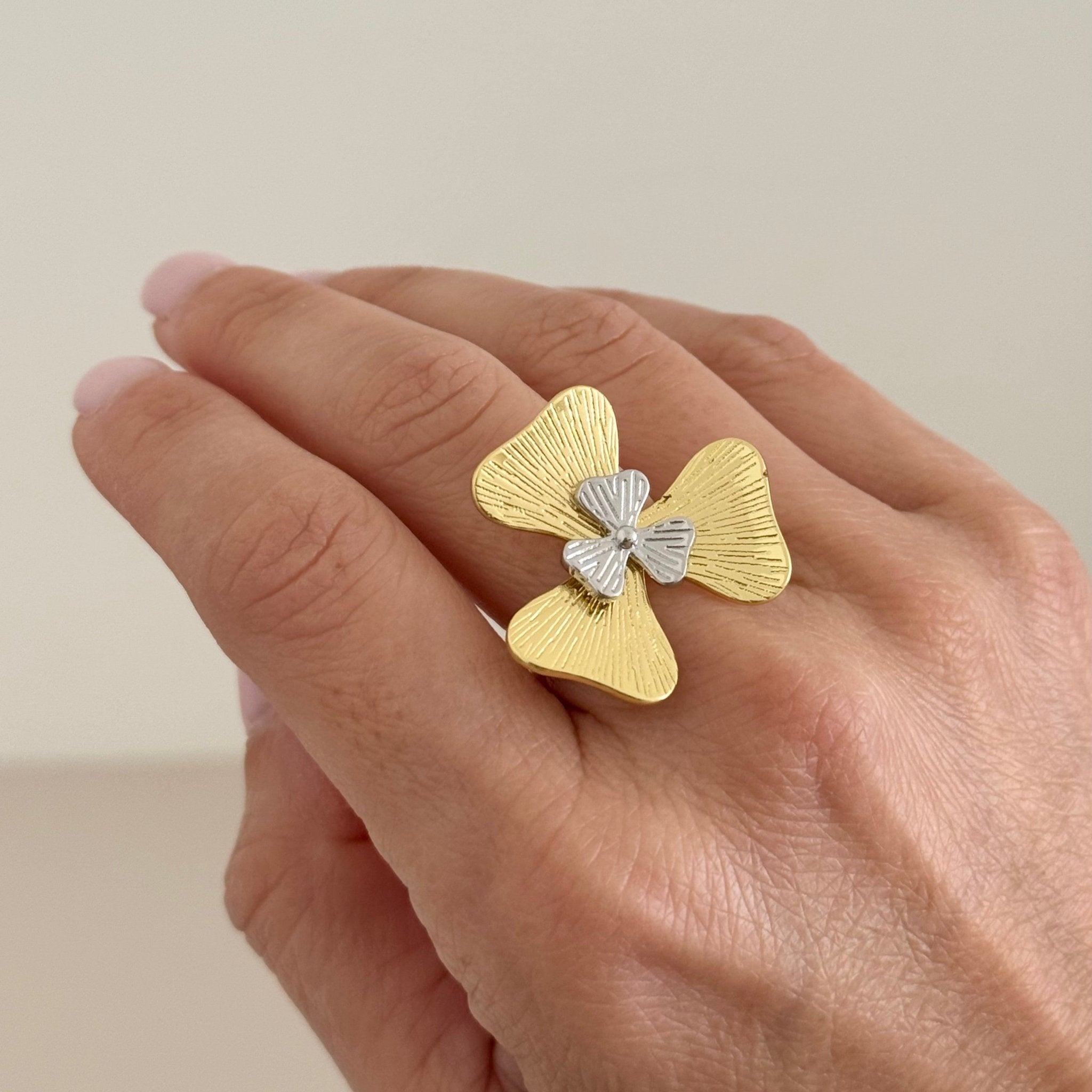 Flower Ring - LimaLimón Store