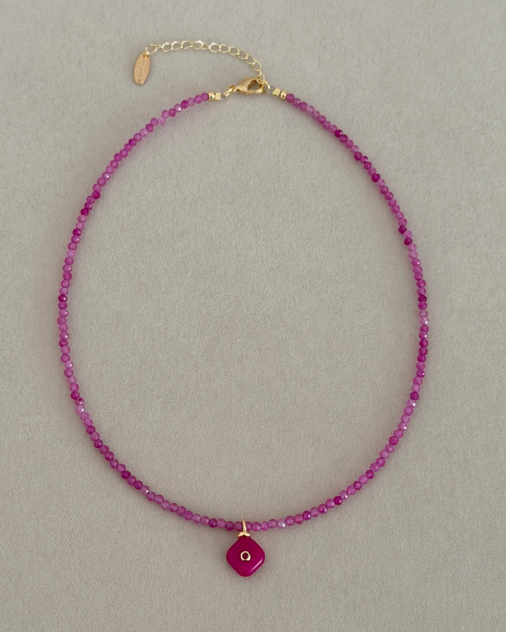 Fuchsia Charm Beaded Necklace - Necklaces | LimaLimón Store - 1