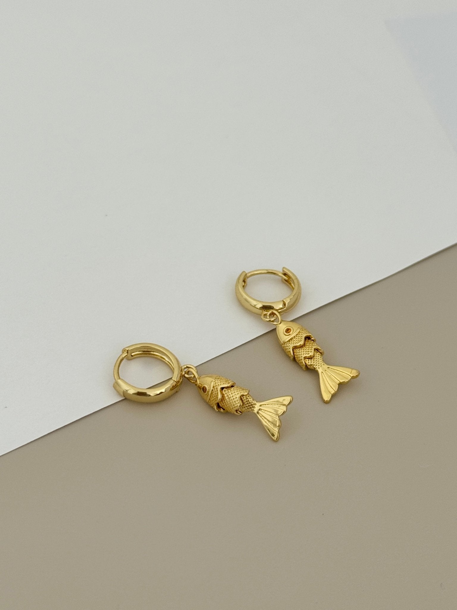 Gold Articulated Fish Earrings - Earring | LimaLimón Store - 1