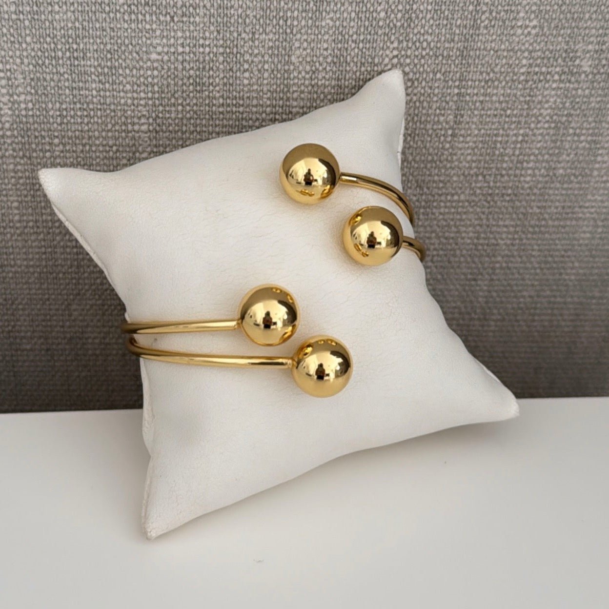 Gold Bangle - Bracelet | LimaLimón Store - 2