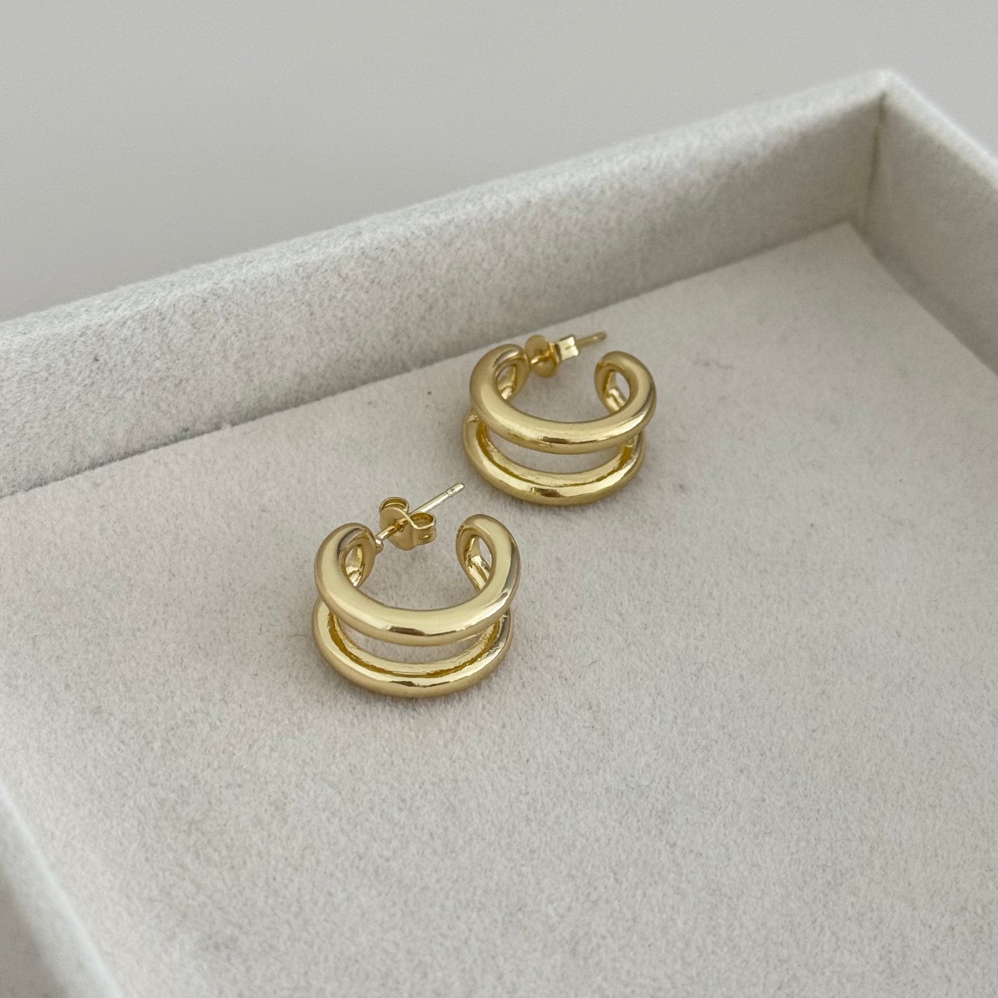 Gold Hoops Earring - Earring | LimaLimón Store - 4