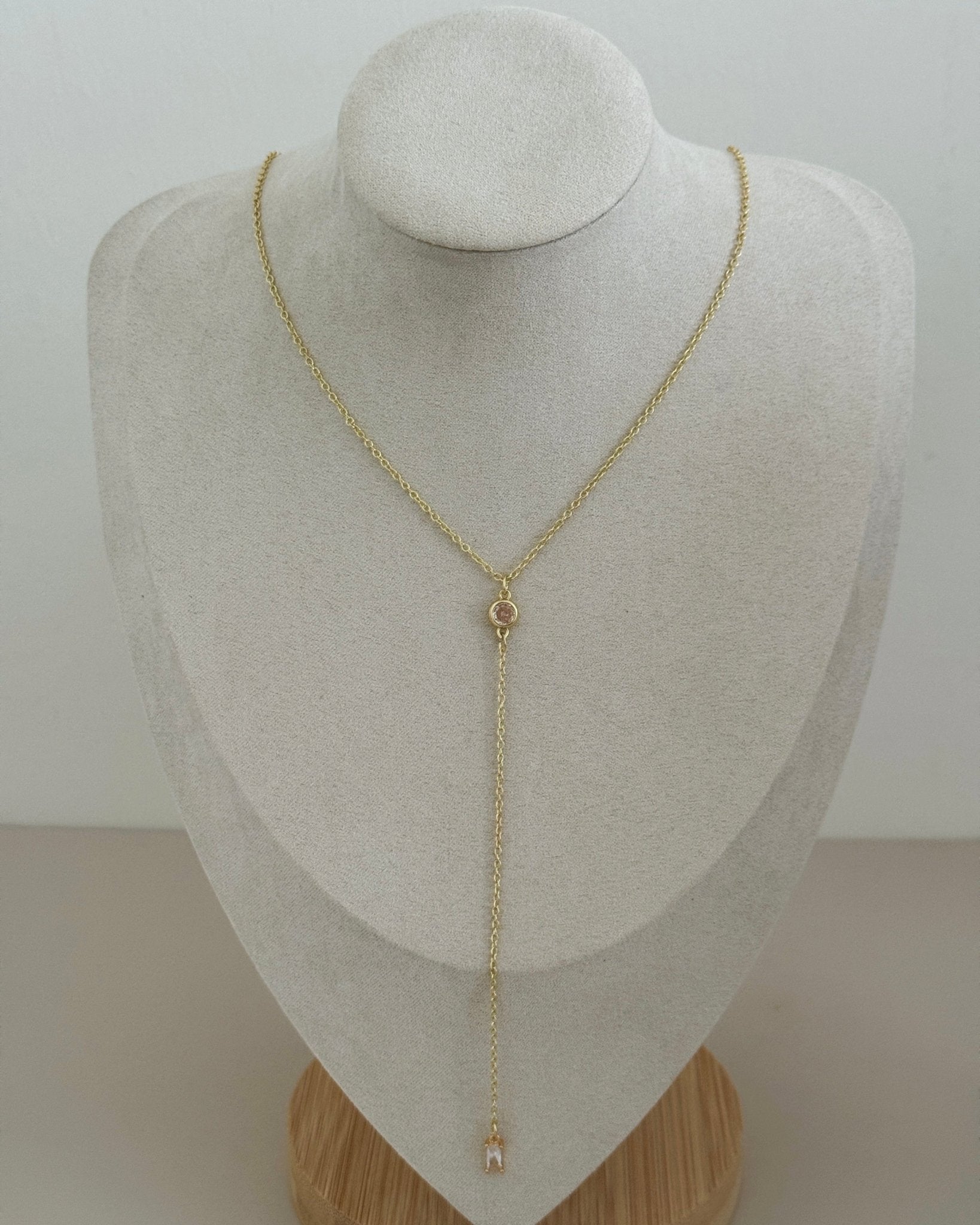 Gold Lariat Necklace with Pink and Clear Crystals - Necklaces | LimaLimón Store - 1