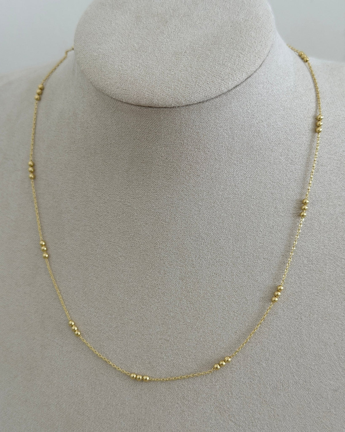 Golden Beads Station Necklace - Necklaces | LimaLimón Store - 4