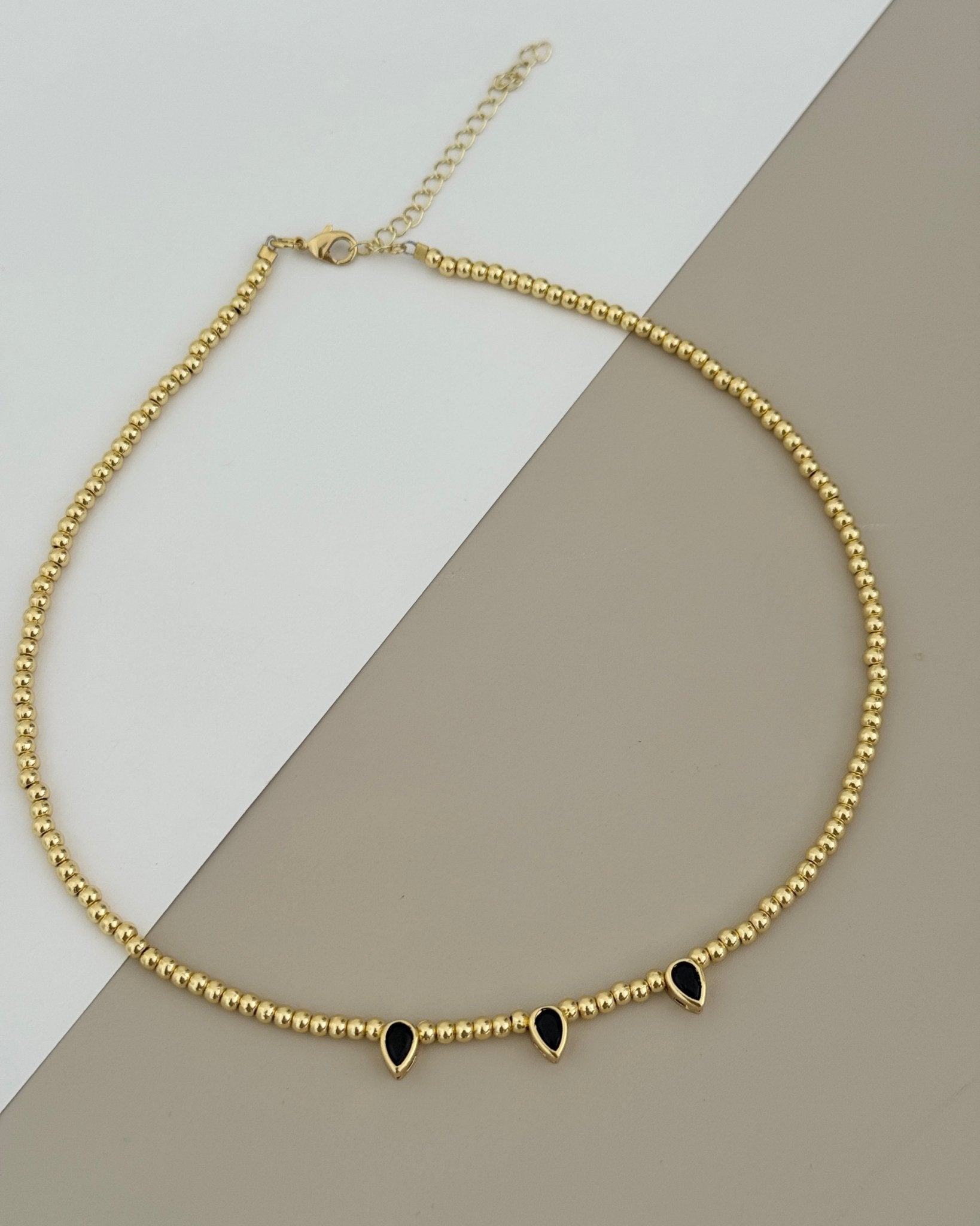 Golden Black Teardrop Charms Necklace - Necklace | LimaLimón Store - 1