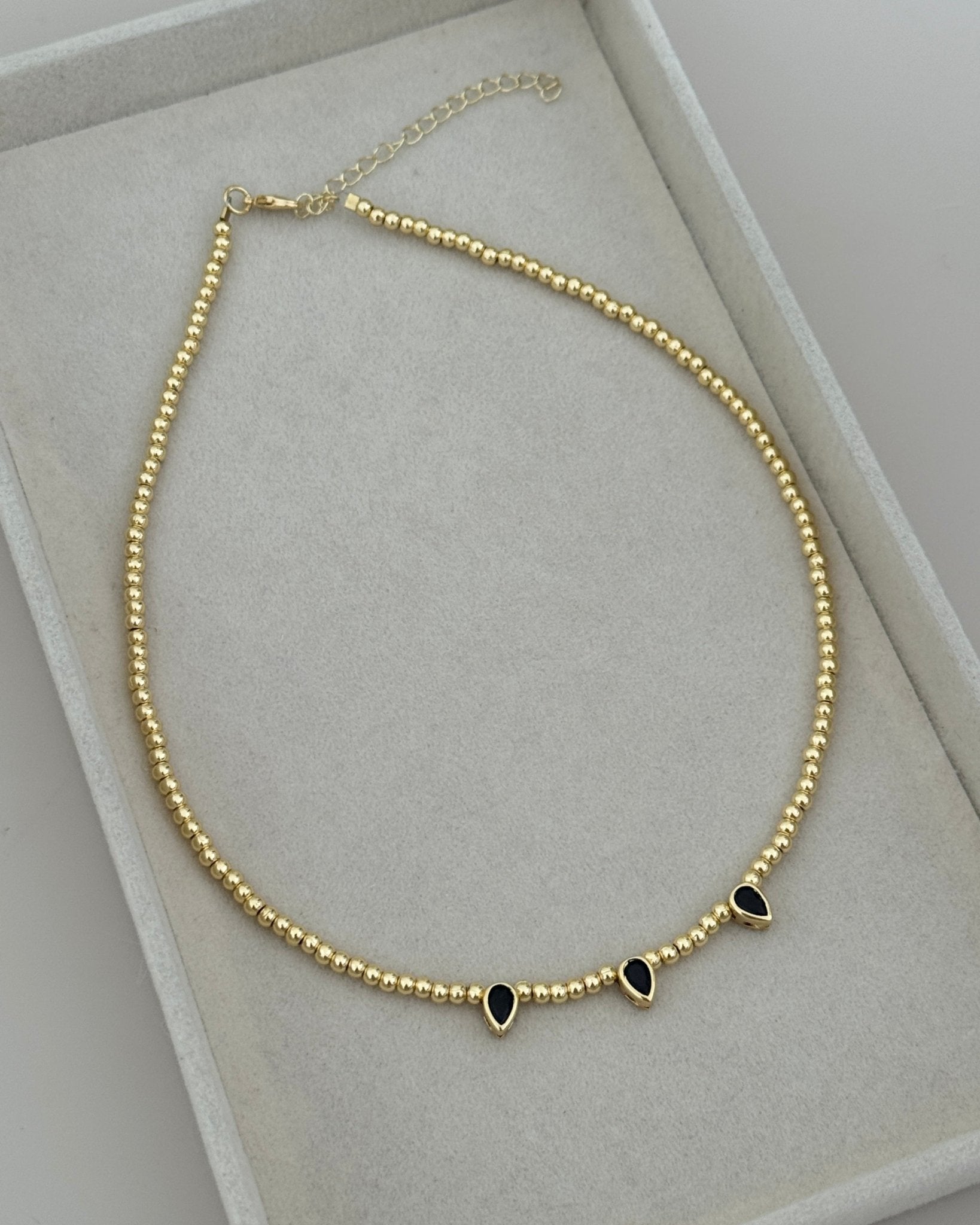 Golden Black Teardrop Charms Necklace - Necklace | LimaLimón Store - 4