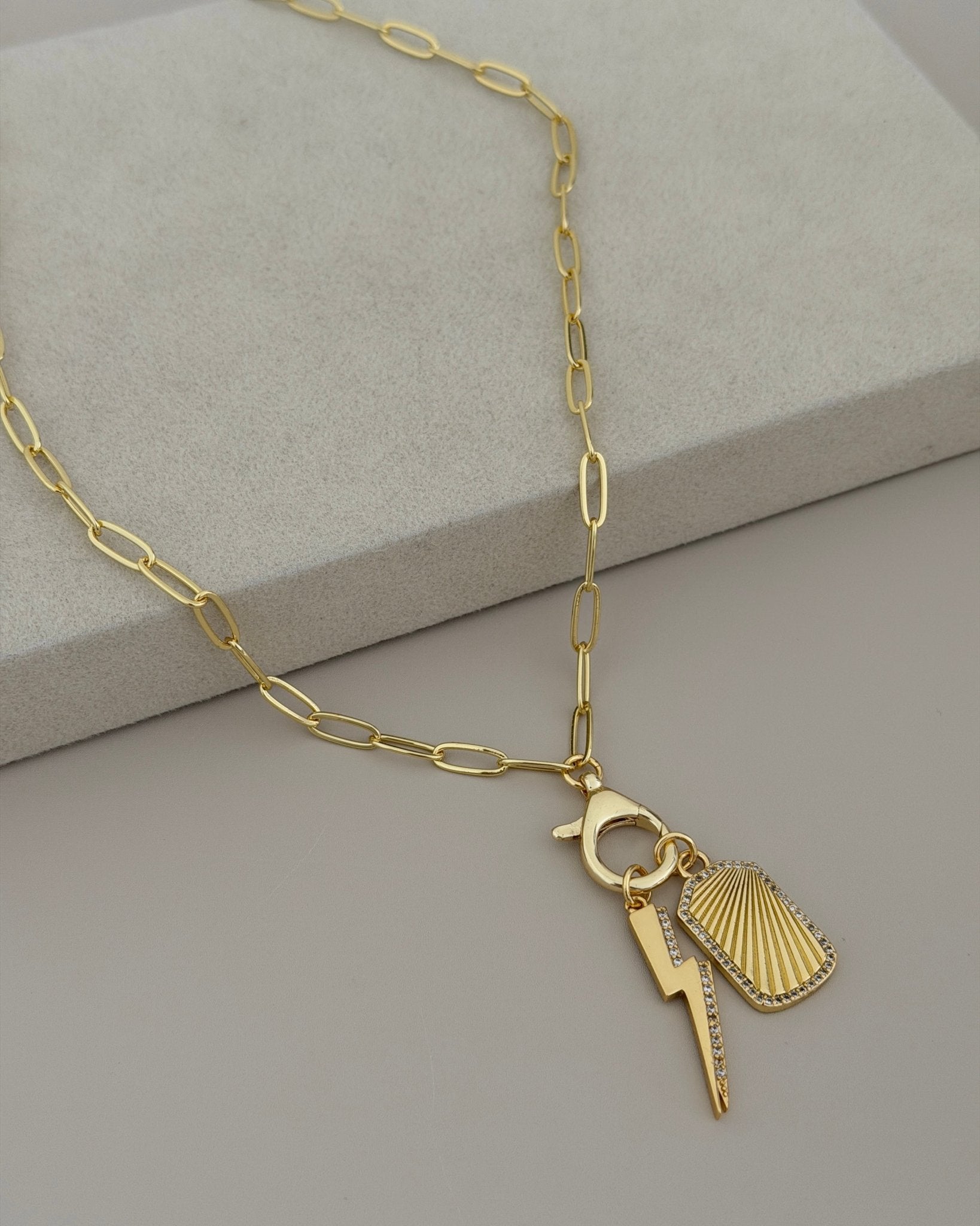 Golden Bolt Charm Paperclip Necklace - Necklace | LimaLimón Store - 1