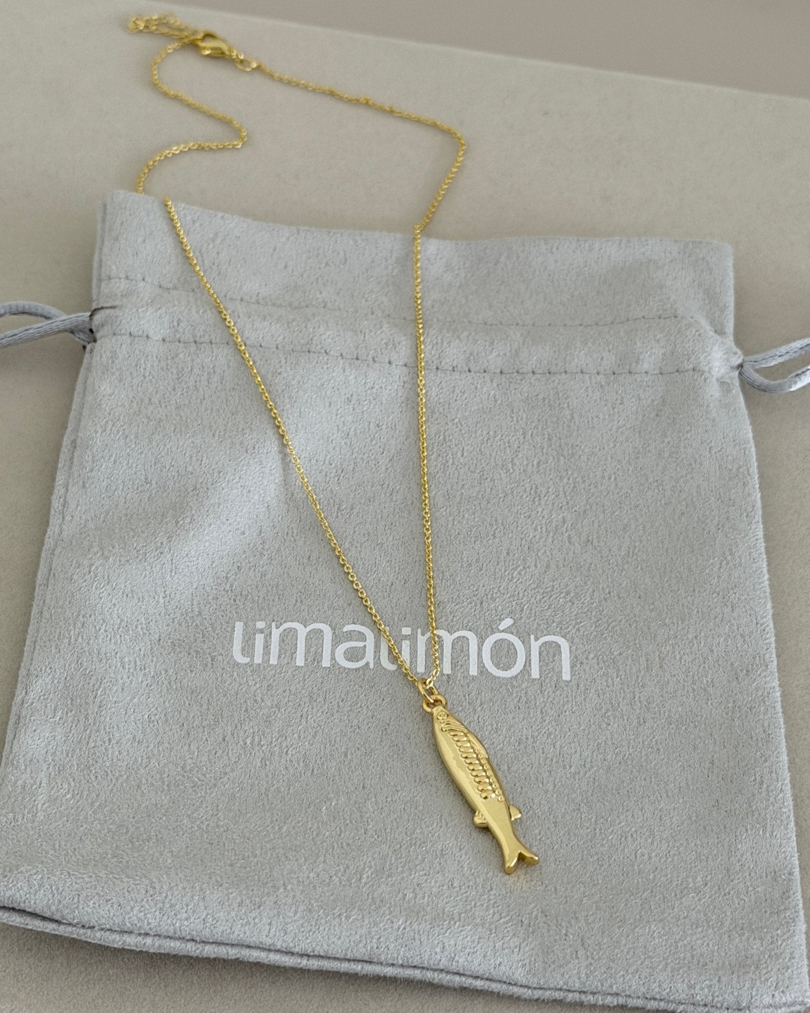 Golden Catch Necklace - Necklaces | LimaLimón Store - 4