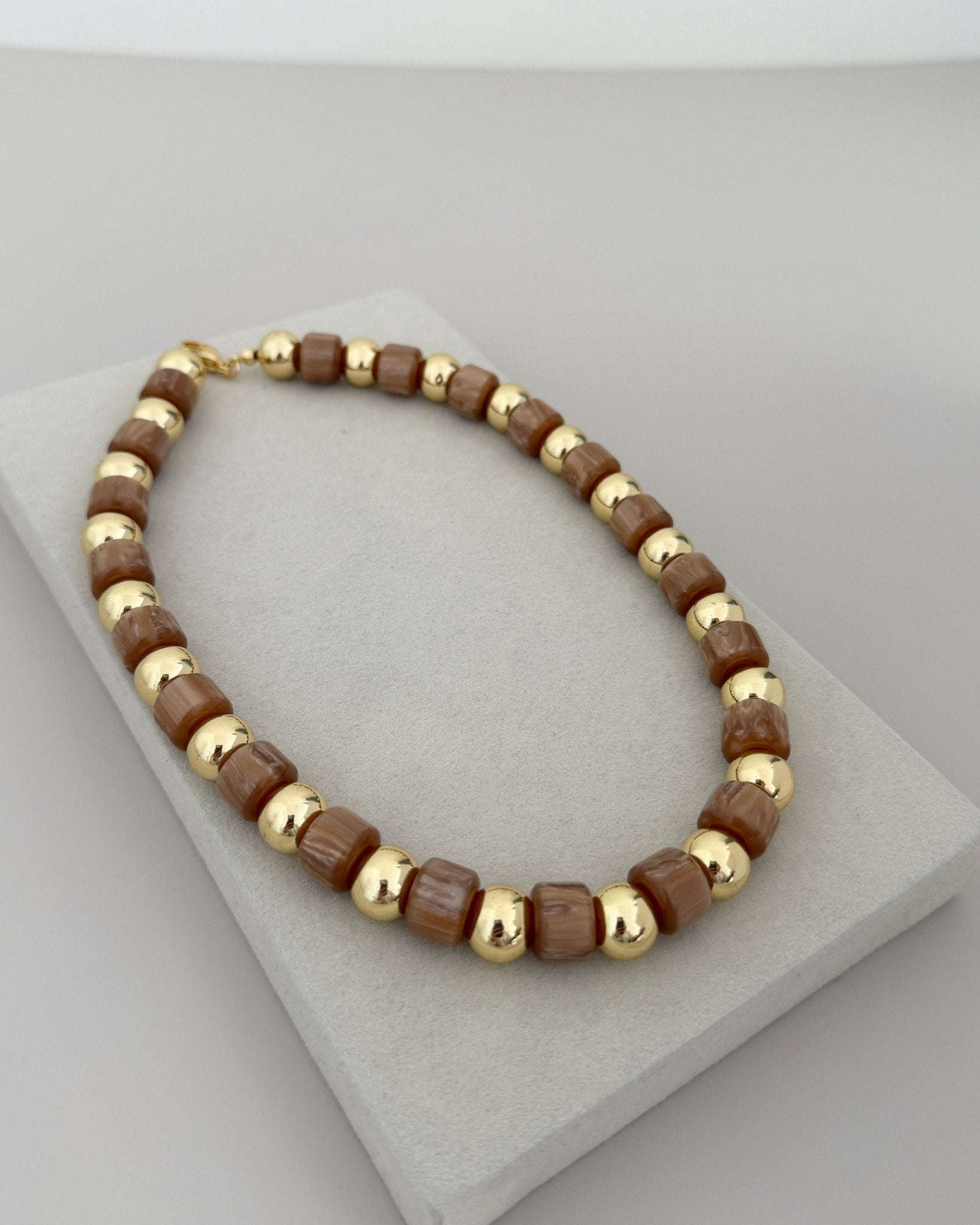 Golden Cocoa Bead Bracelet - Necklace | LimaLimón Store - 1