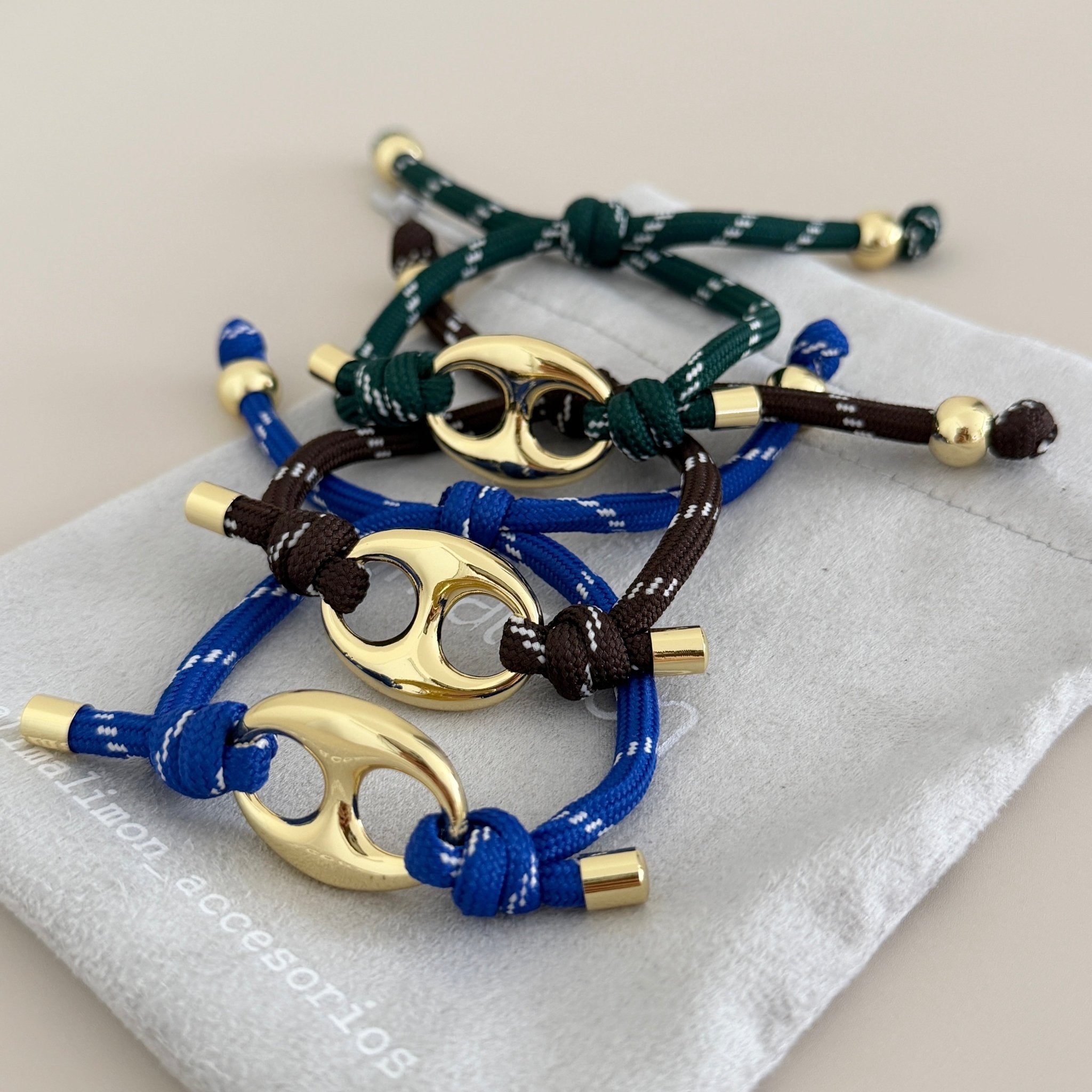 Golden Link Adjustable Bracelet - Bracelets | LimaLimón Store - 5