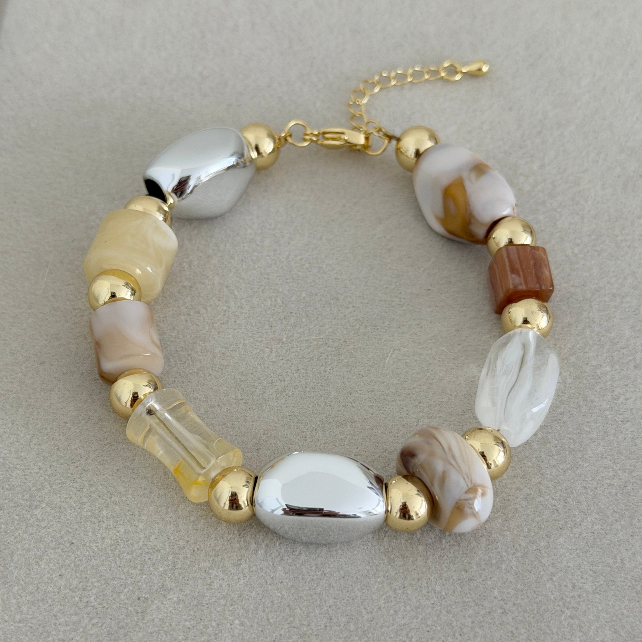Golden Mix Beaded Bracelet - Bracelets | LimaLimón Store - 1