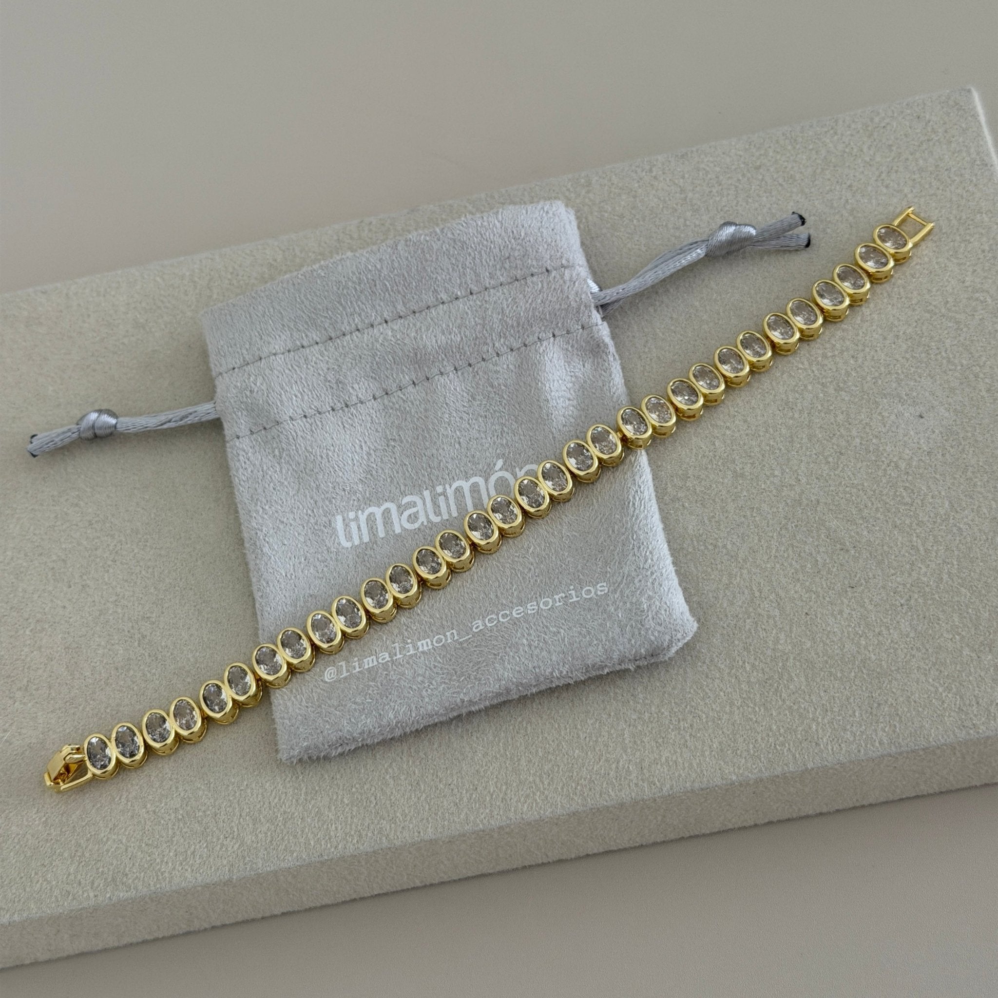 Golden Oval Tennis Bracelet - Bracelet | LimaLimón Store - 2
