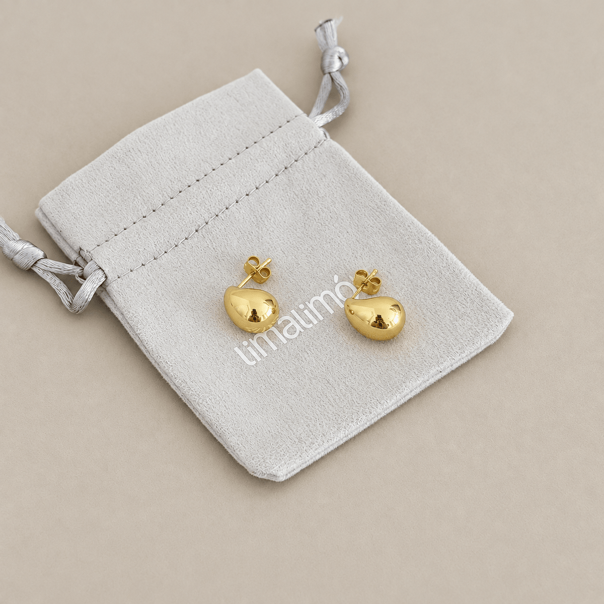 Golden Teardrop Stud Earrings - Earring | LimaLimón Store - 4