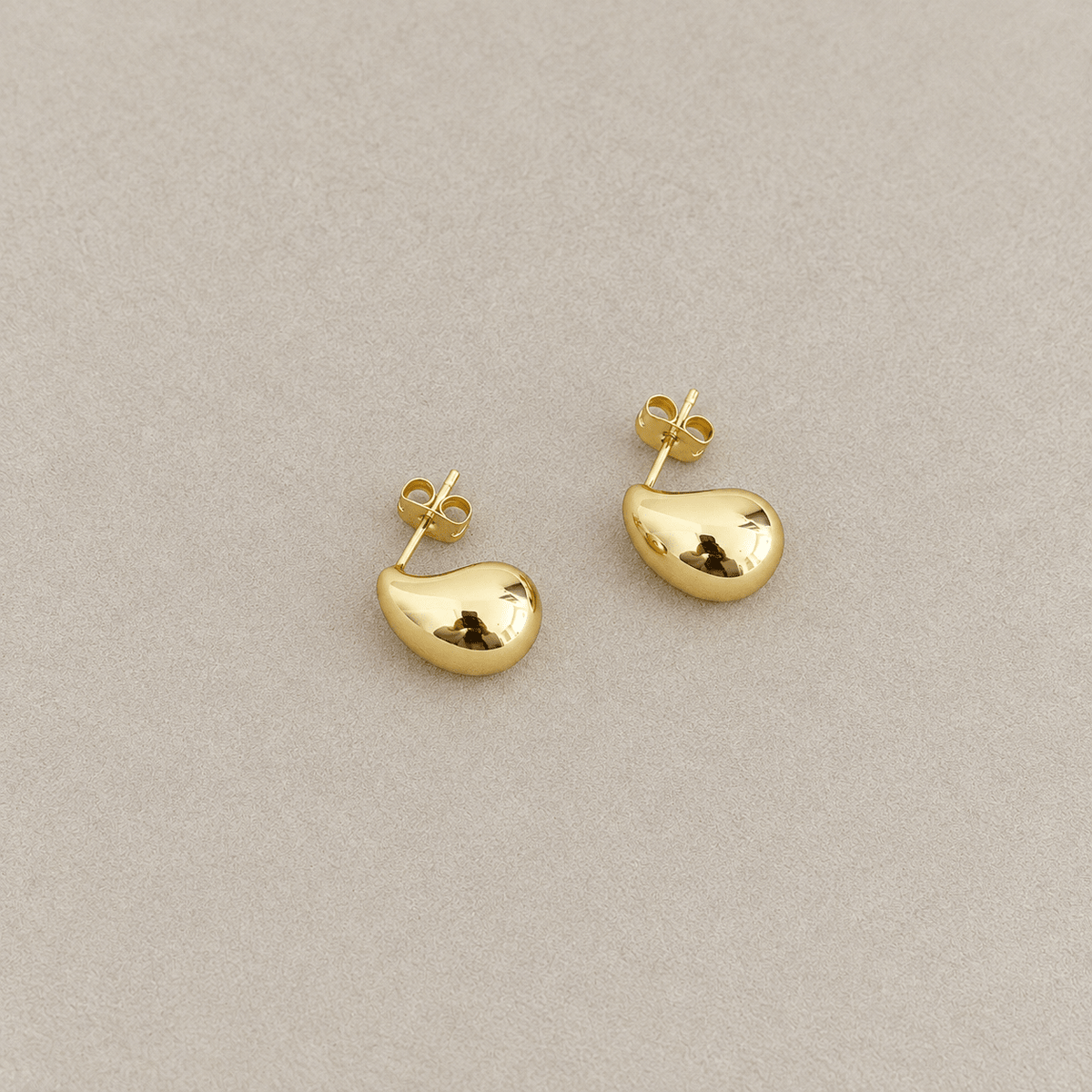 Golden Teardrop Stud Earrings - Earring | LimaLimón Store - 1