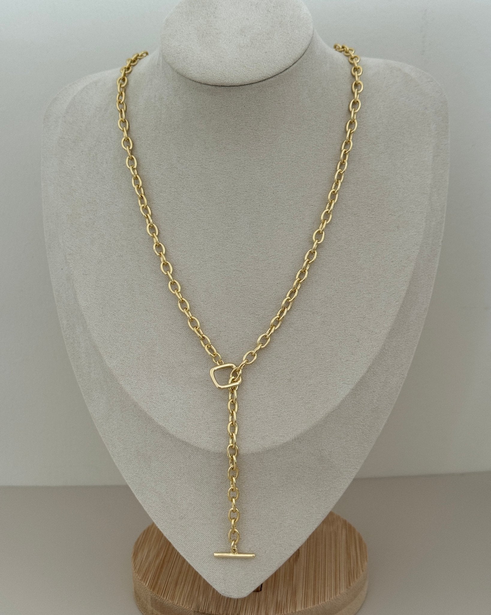Golden Y - Chain Necklace - Necklaces | LimaLimón Store - 2
