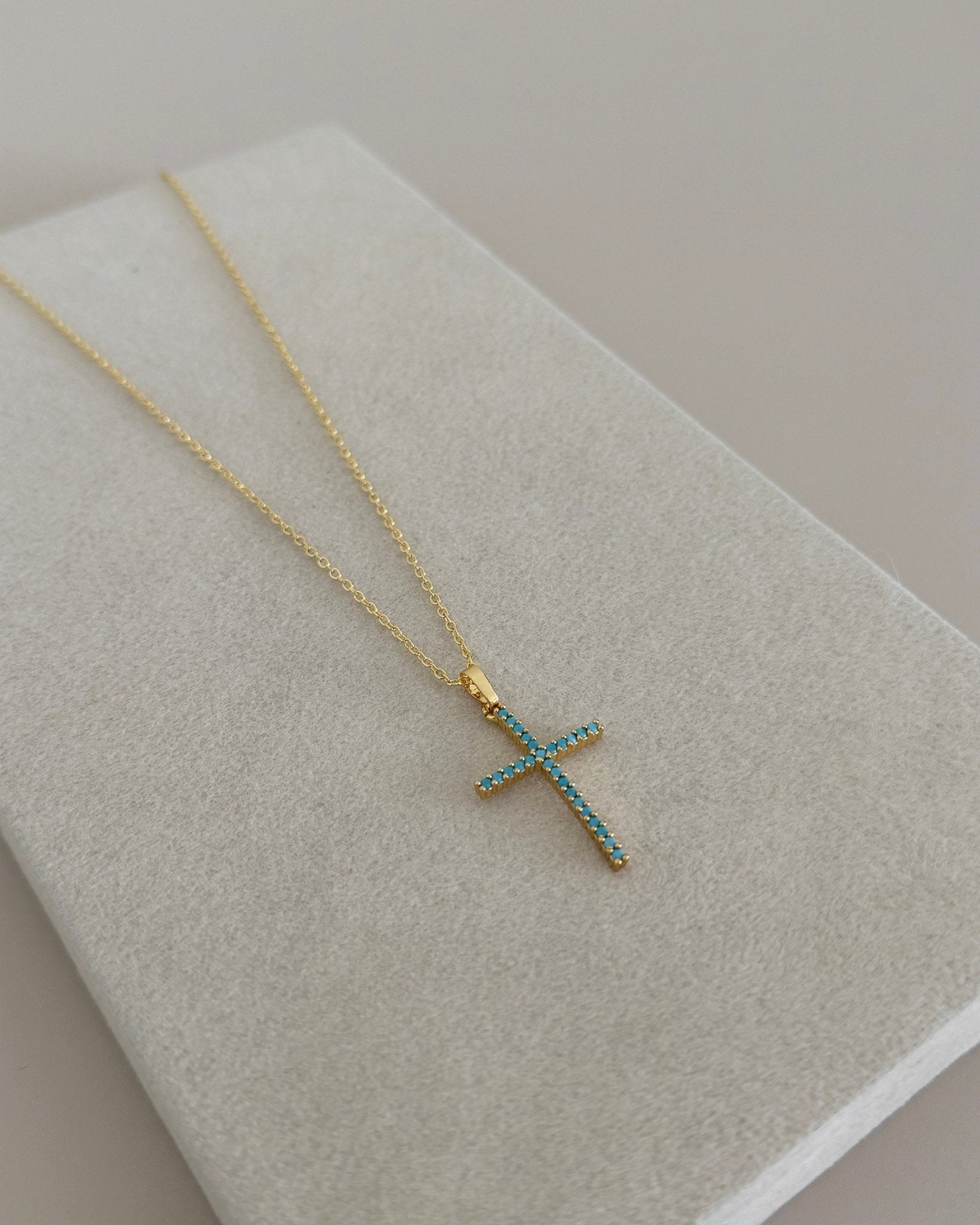 Grace Turquoise Cross Necklace - Necklace | LimaLimón Store - 2